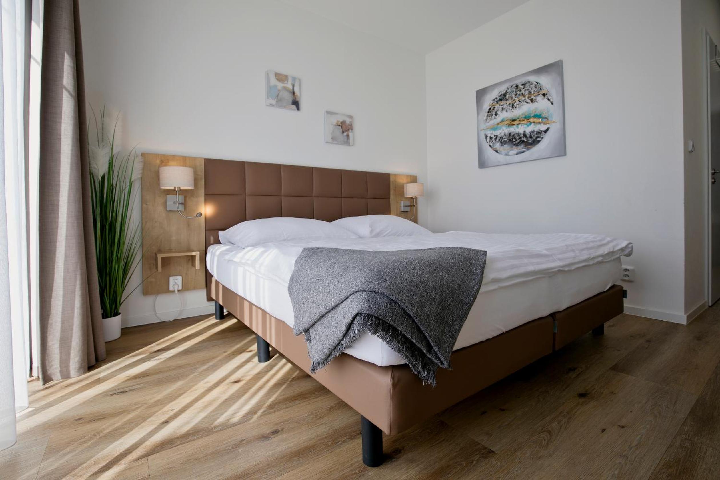 Studio Apartment photo 1
