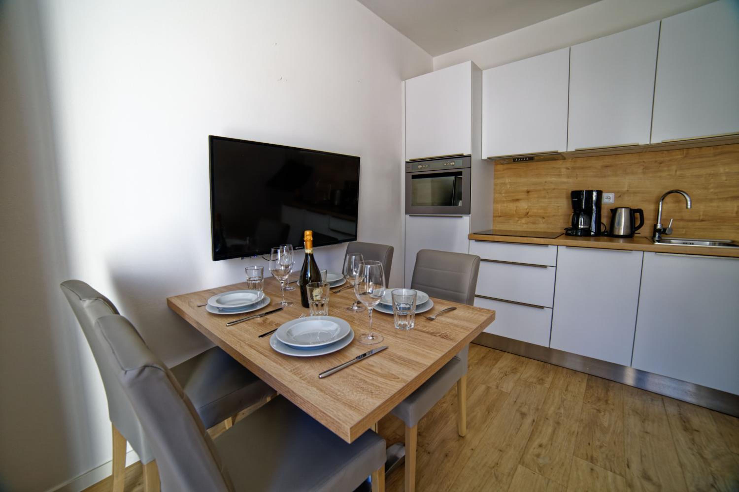 Studio Apartment photo 2