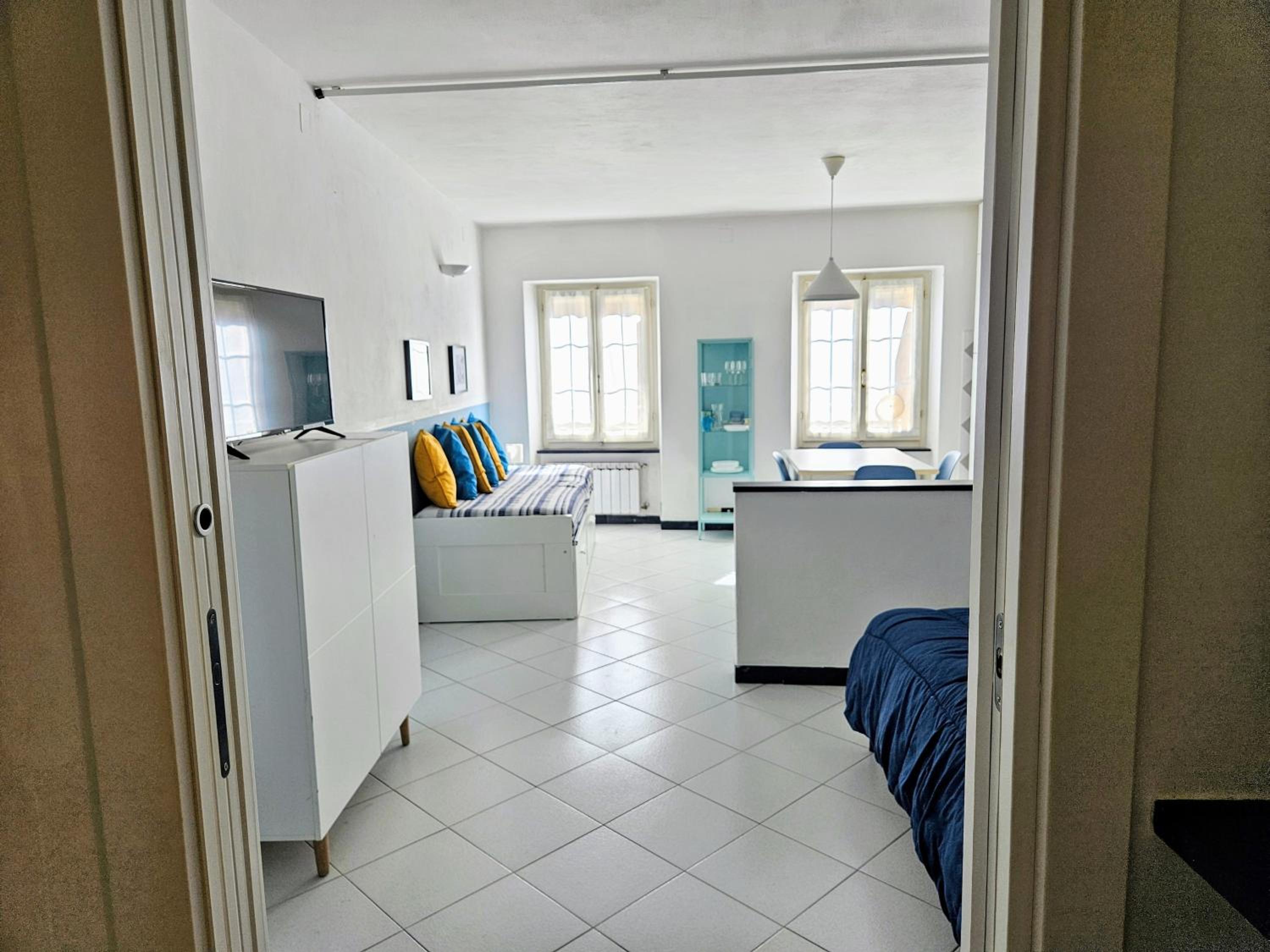 Studio Apartment photo 2