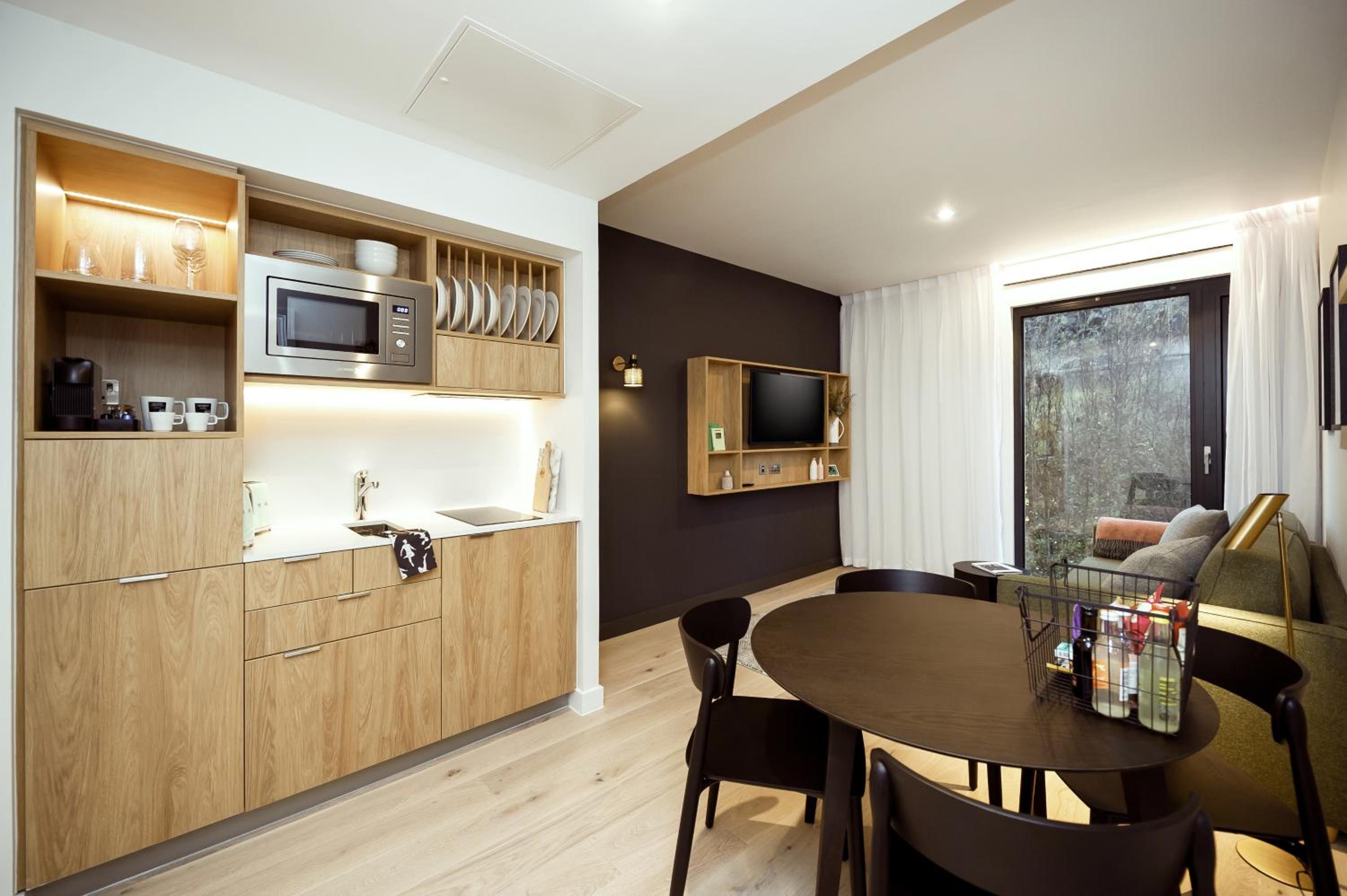 One Double Bed Apartment with Castle View thumbnail 6