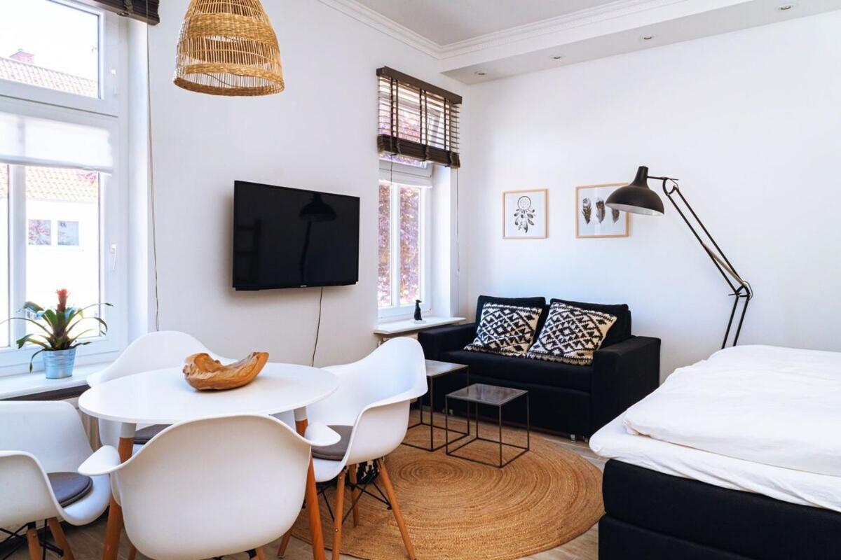 King Studio with Sofa Bed photo 3
