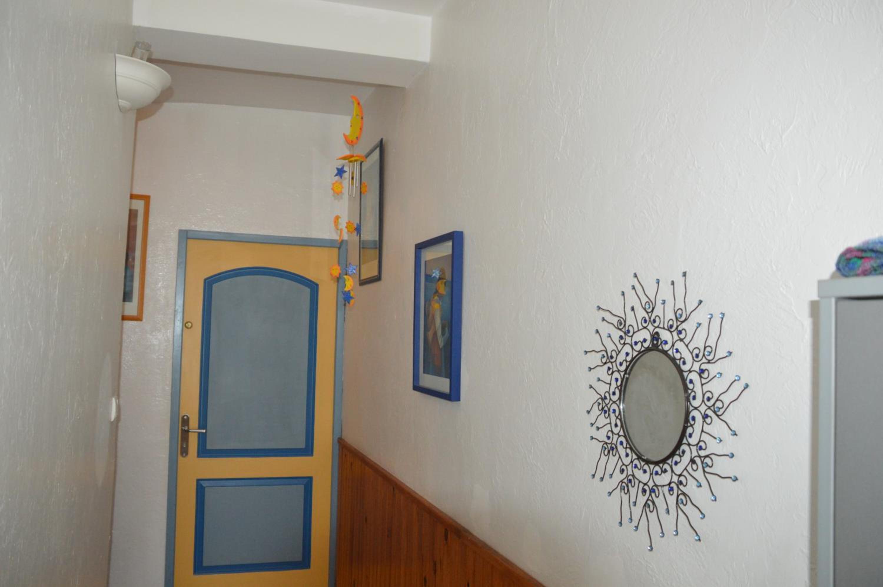 Apartment photo 3