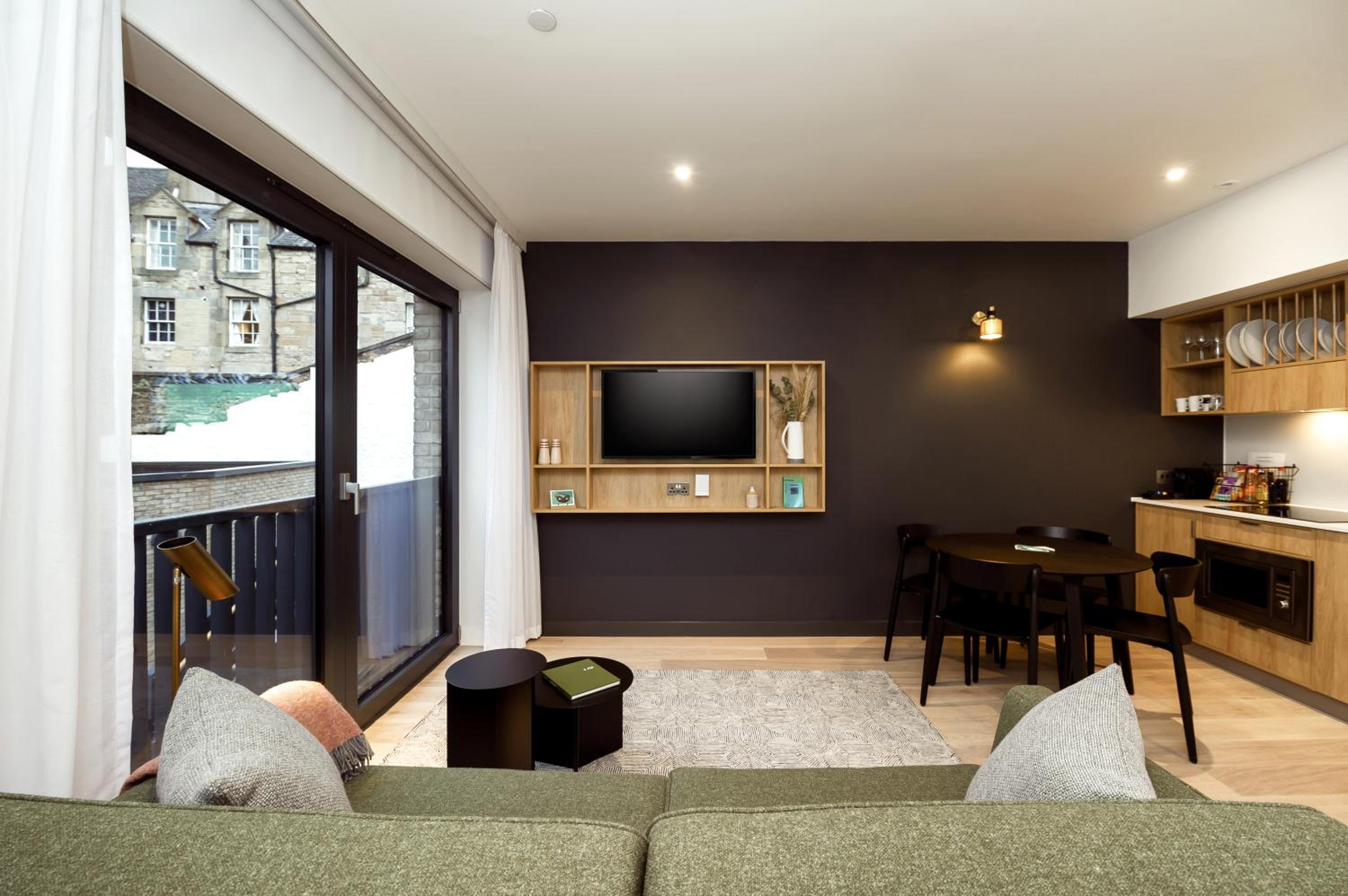 One Twin Bedroom Apartment - Photo 15
