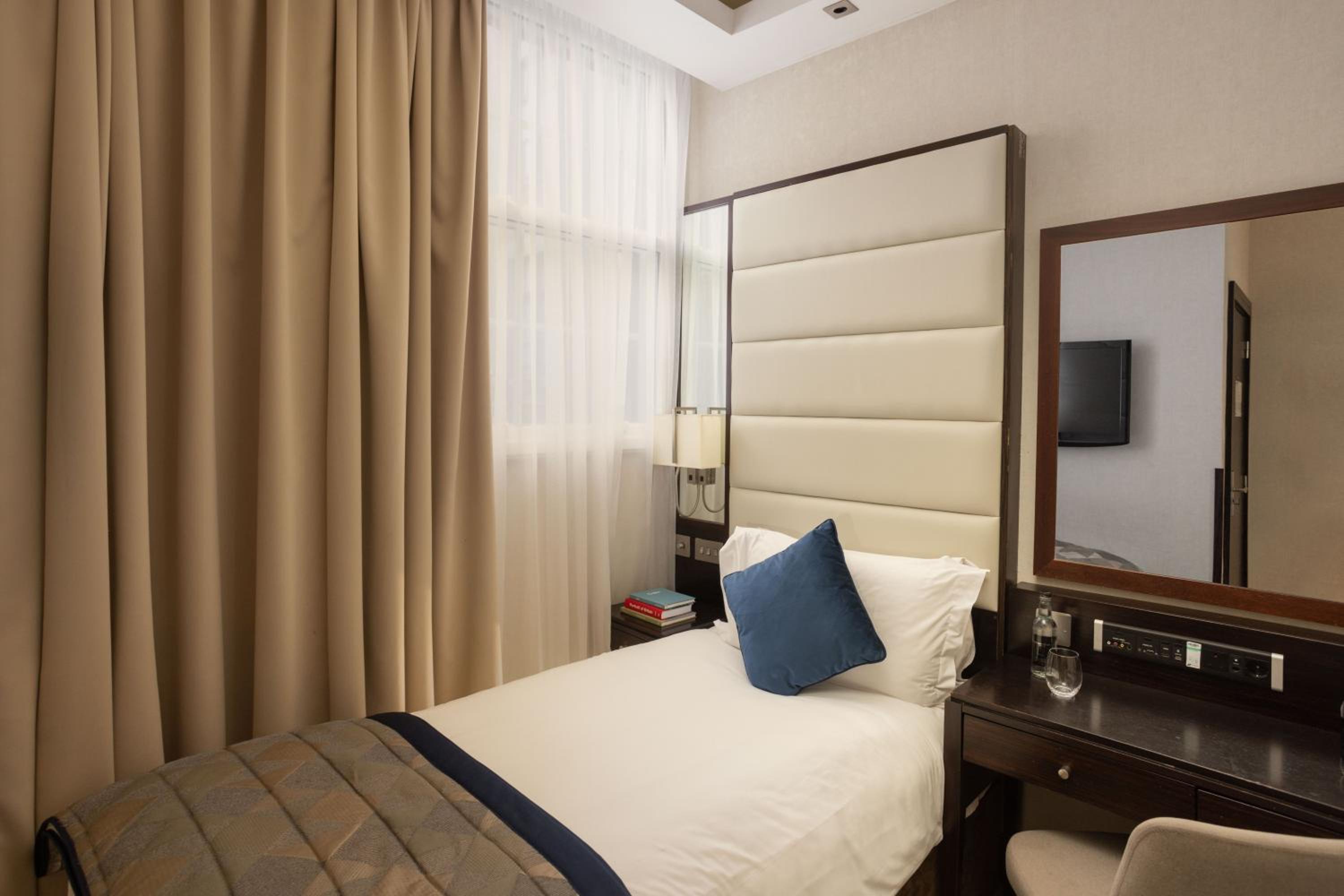 Deluxe Single Room photo 1