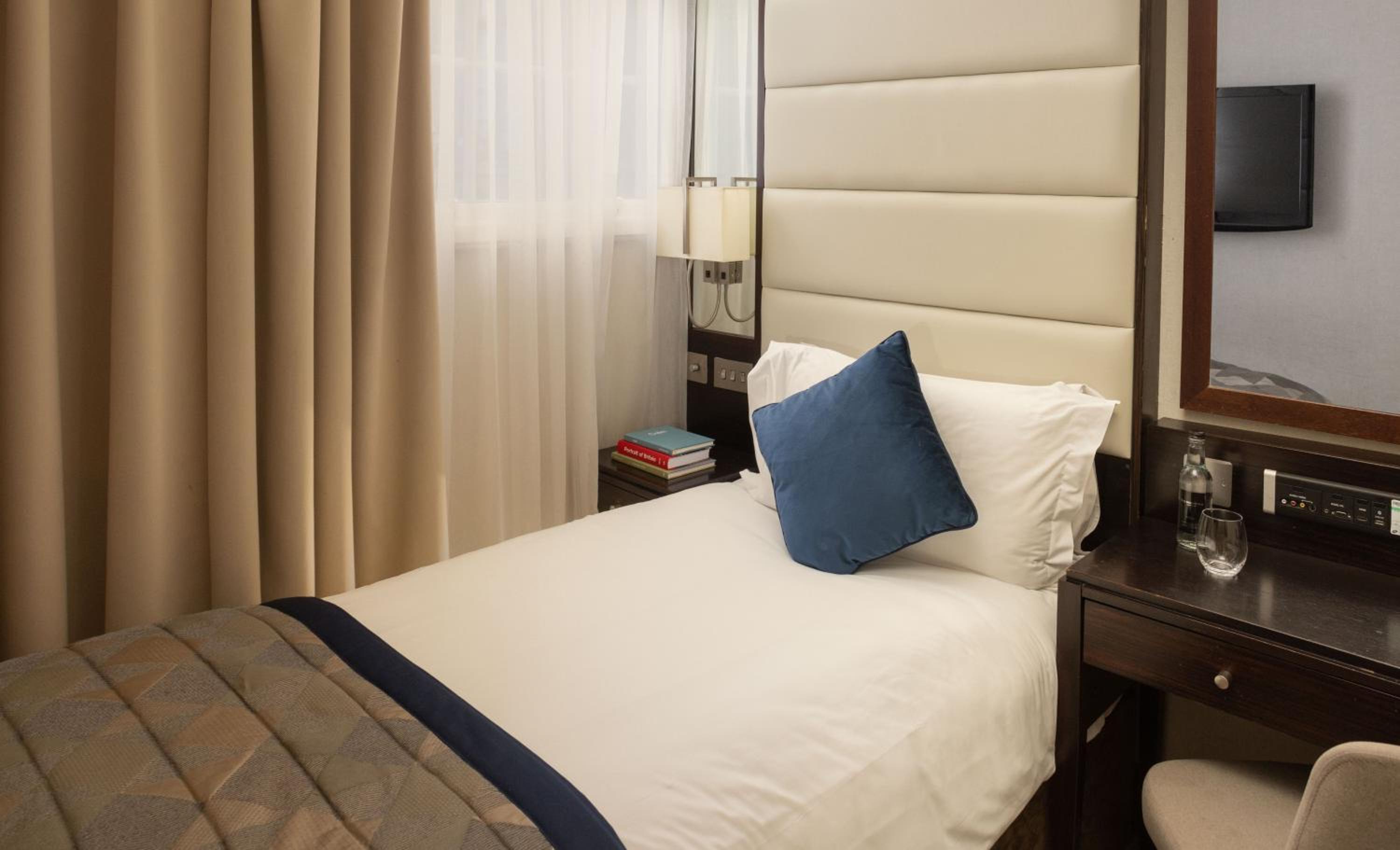 Deluxe Single Room photo 3