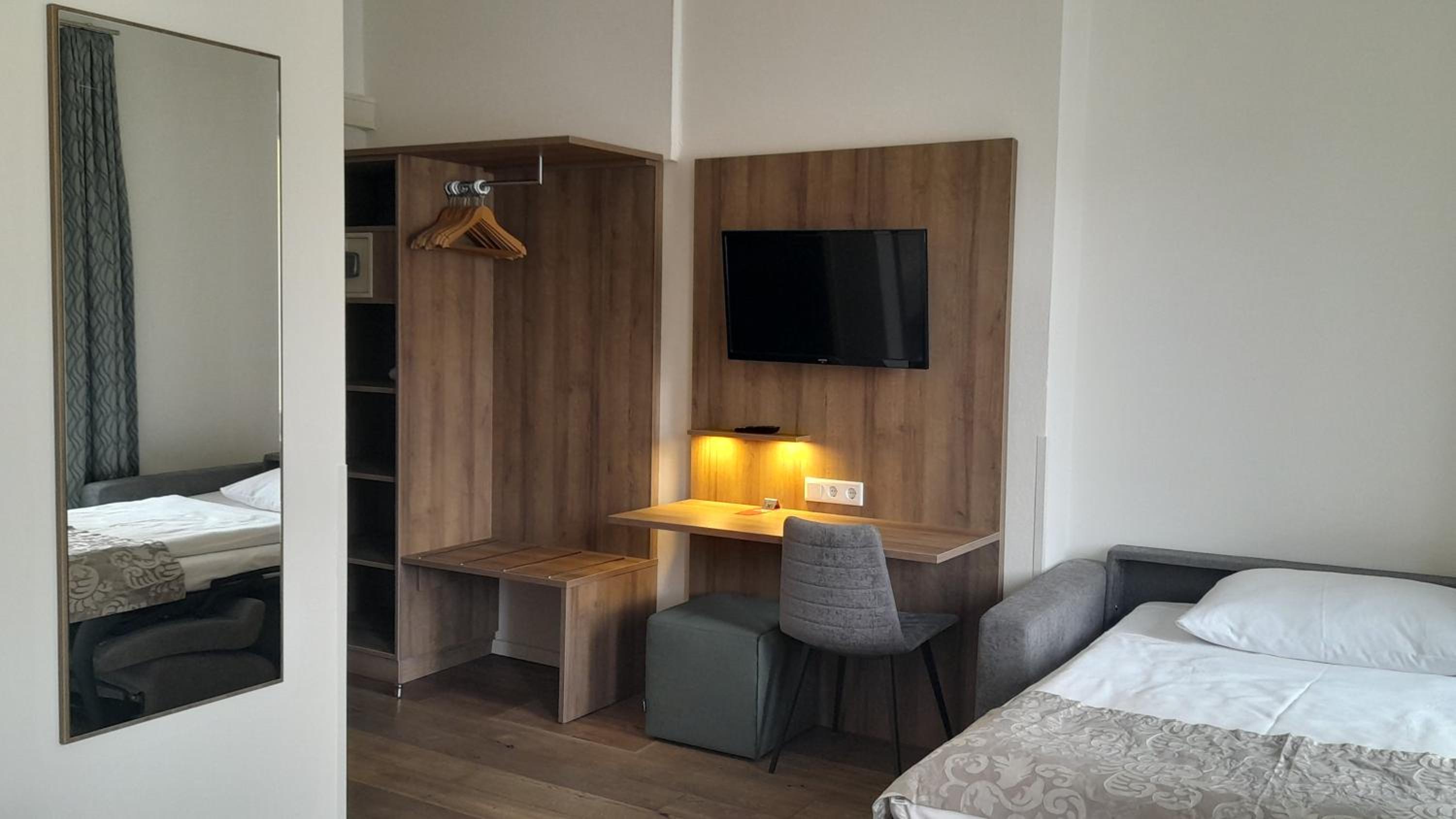 Comfort Triple Room Plus thumbnail 5