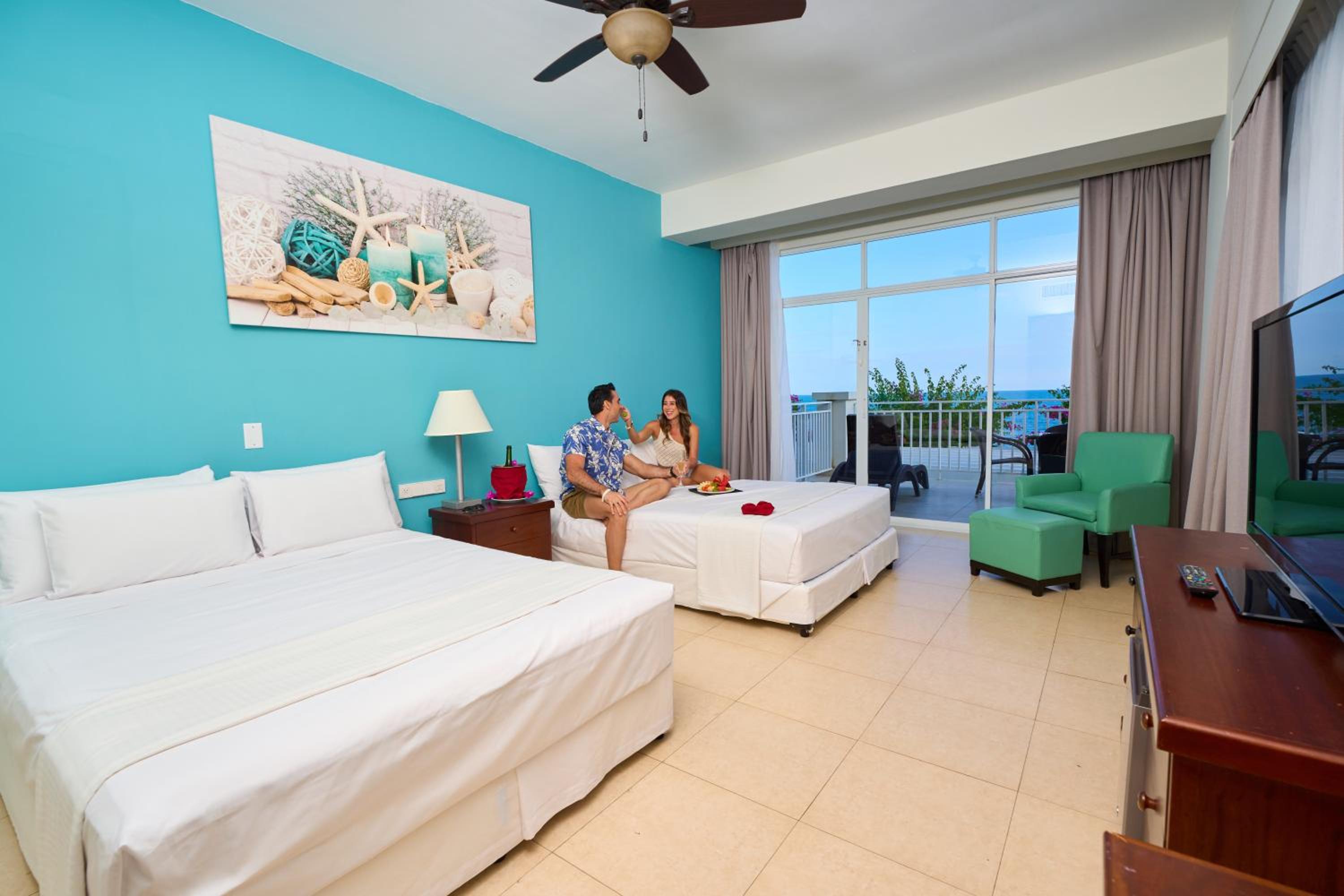 Double Room with Garden View photo 2