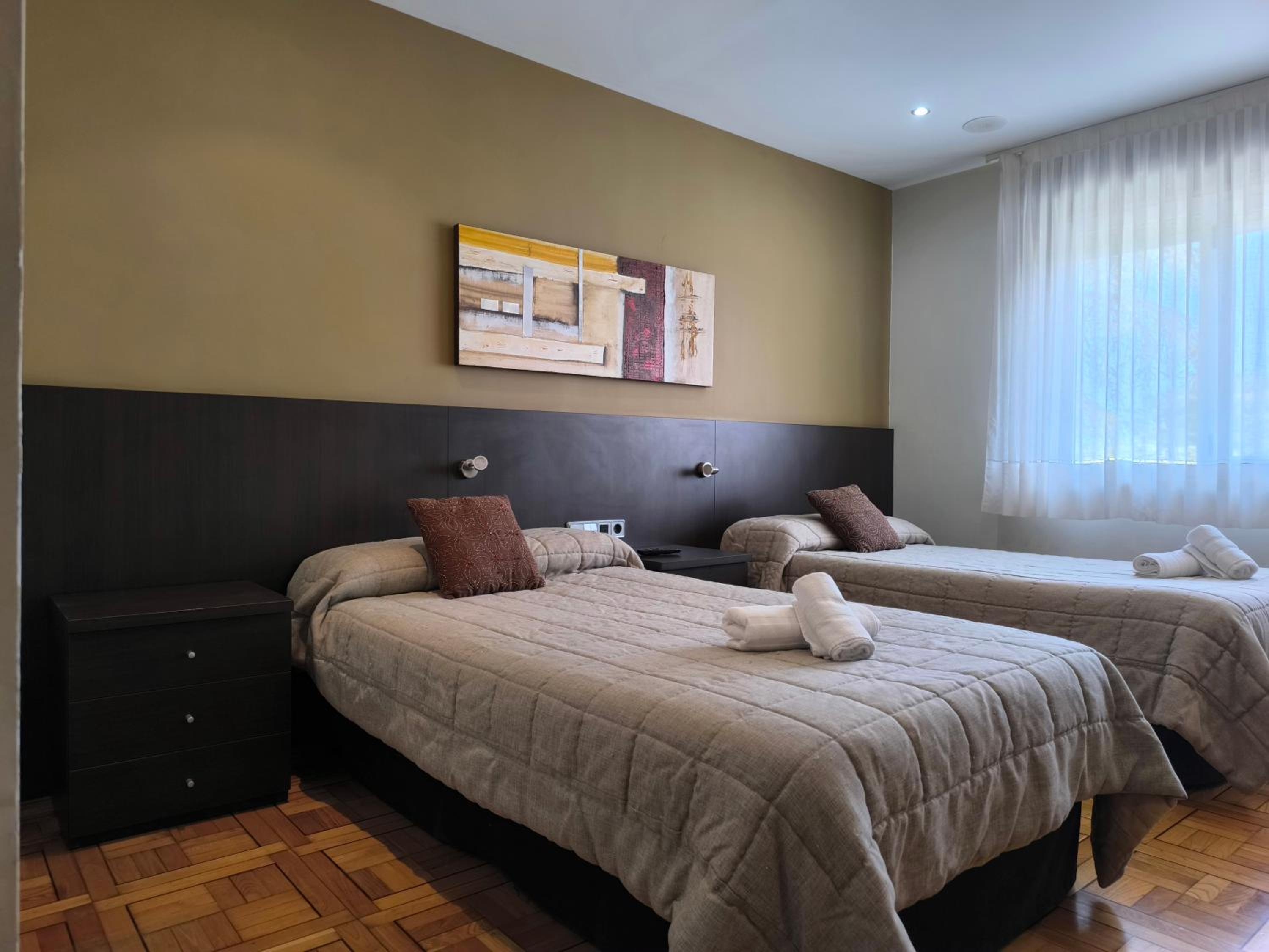 Double or Twin Room - Photo 4