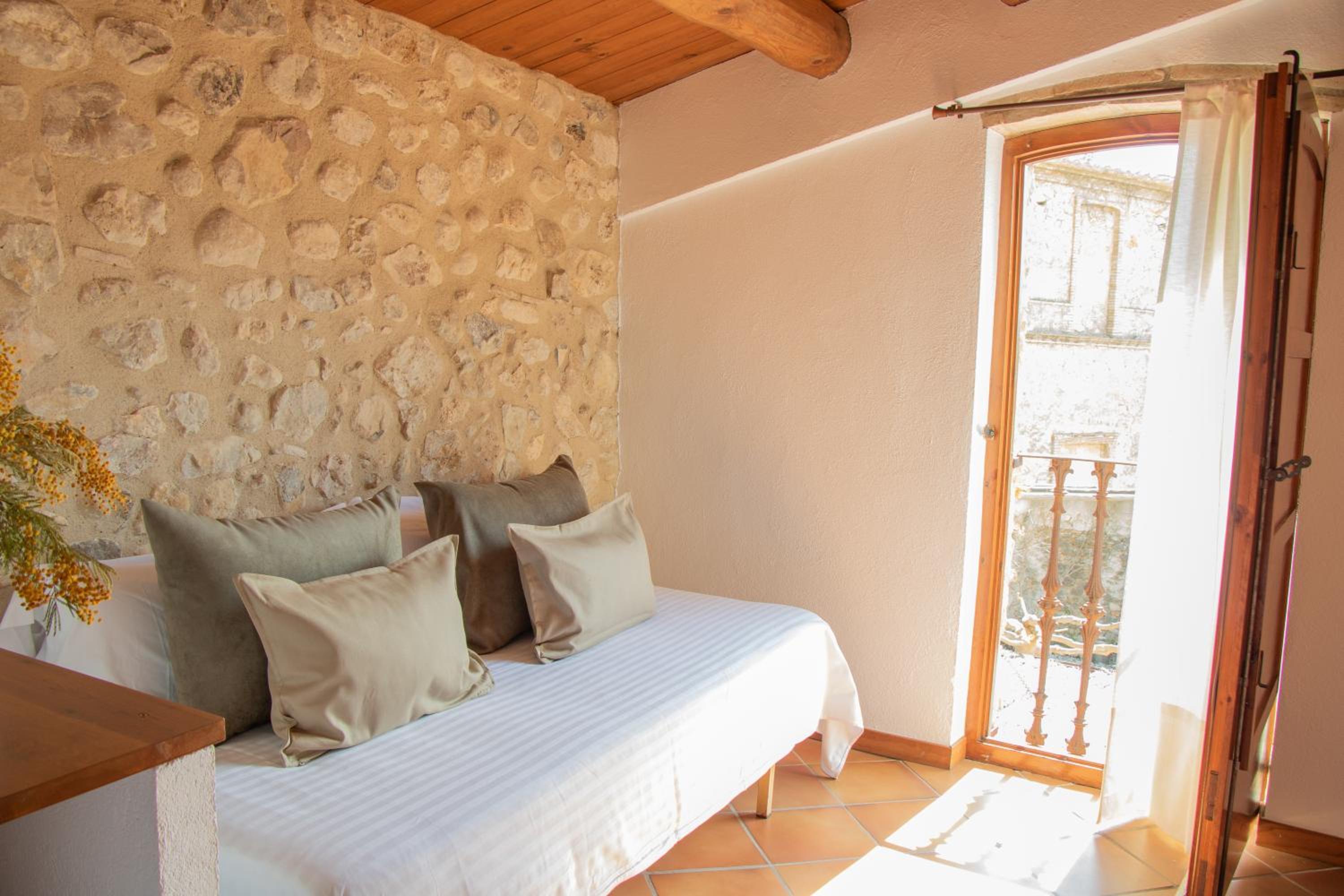 Triple Room with Garden View photo 2