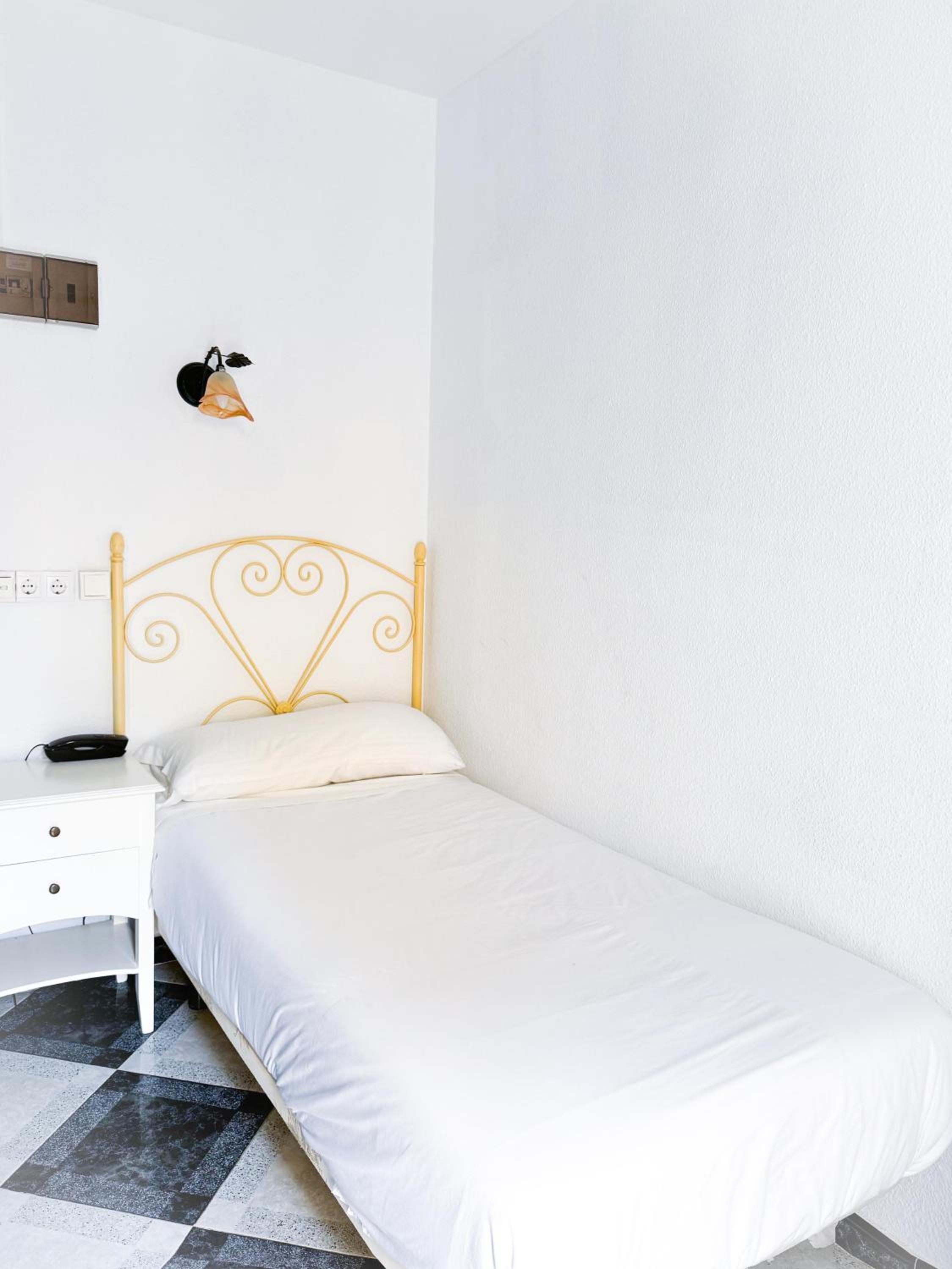 Single Room photo 3