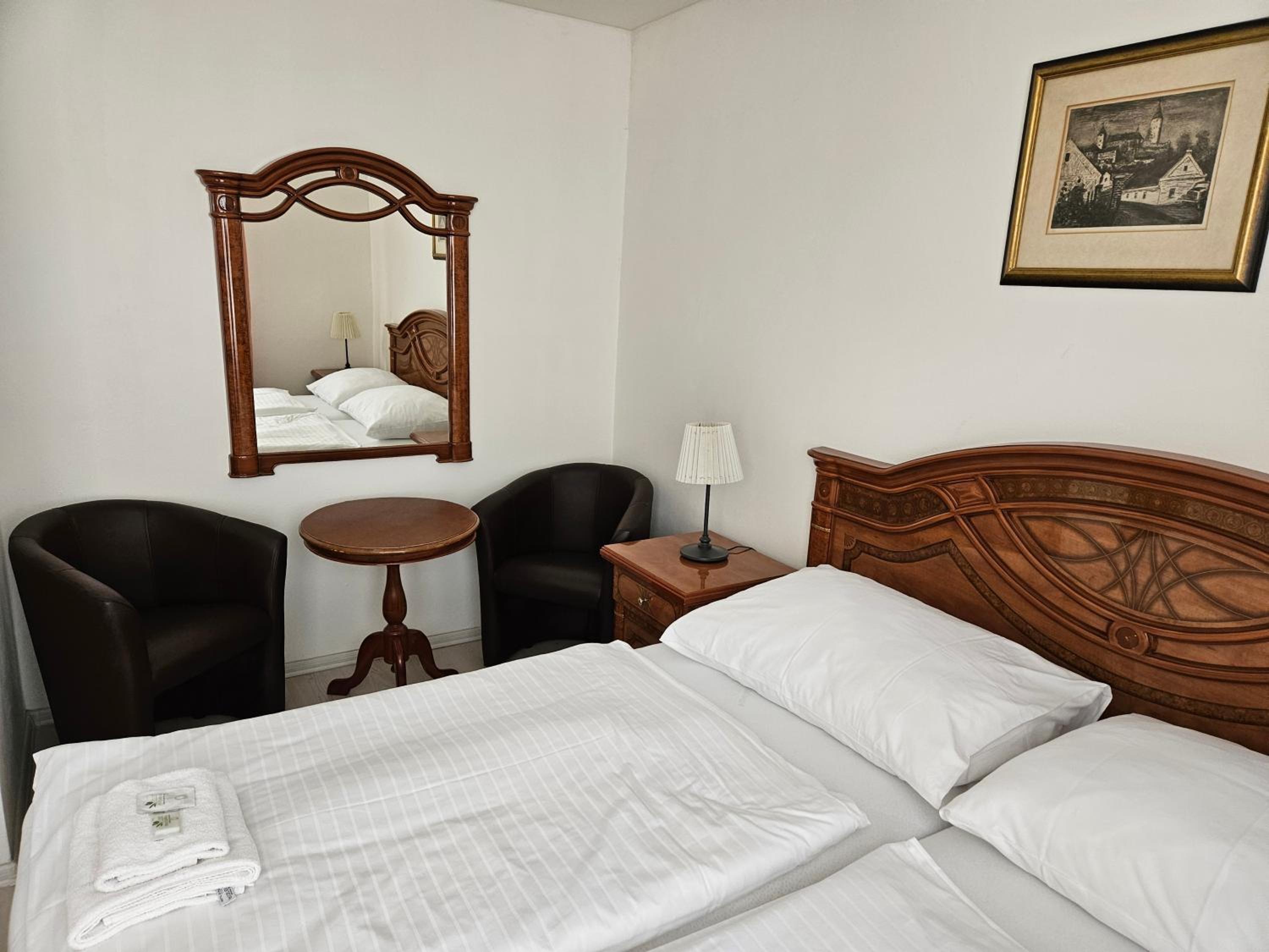 Deluxe Double or Twin Room - Photo 1