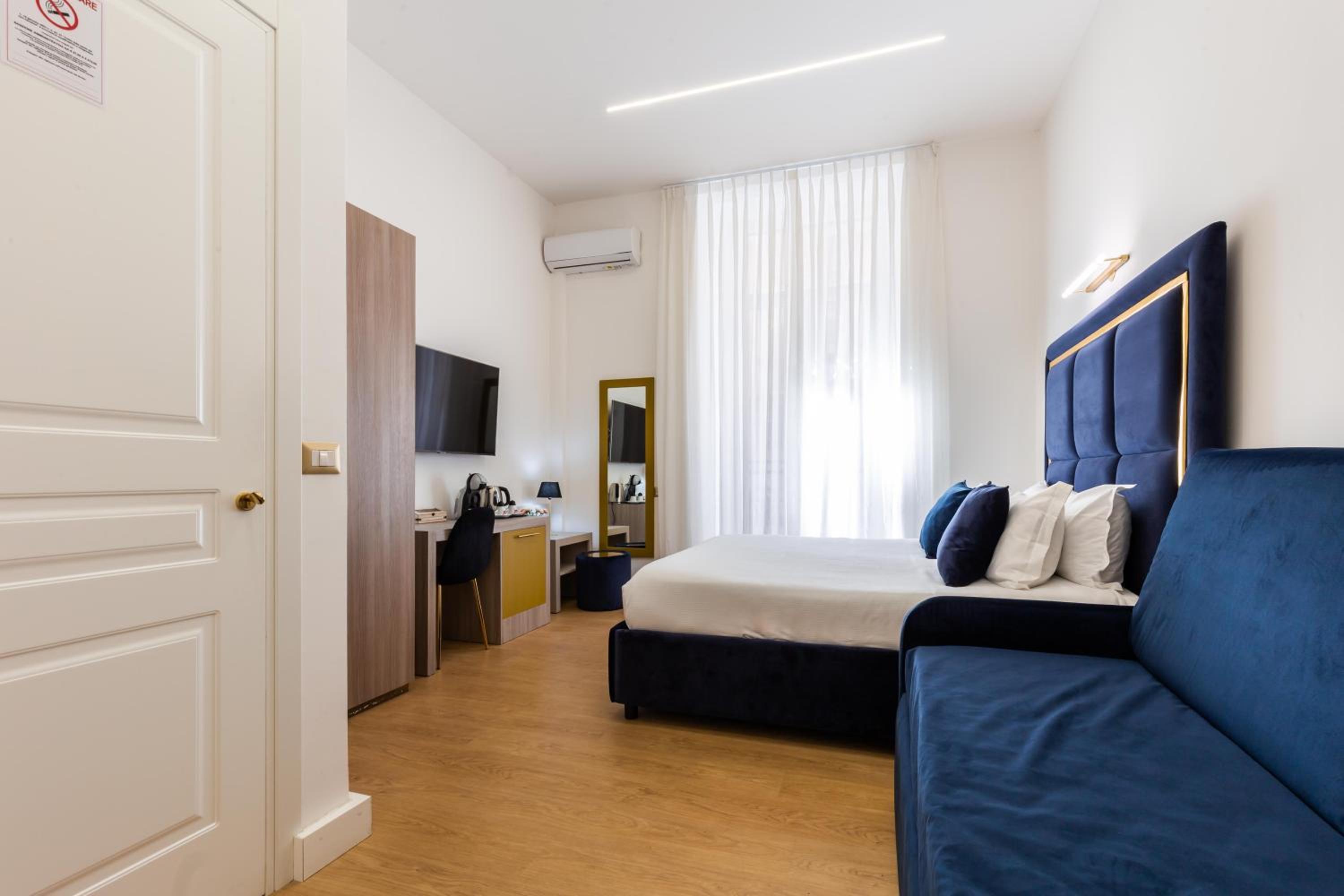Triple Room with Balcony photo 1