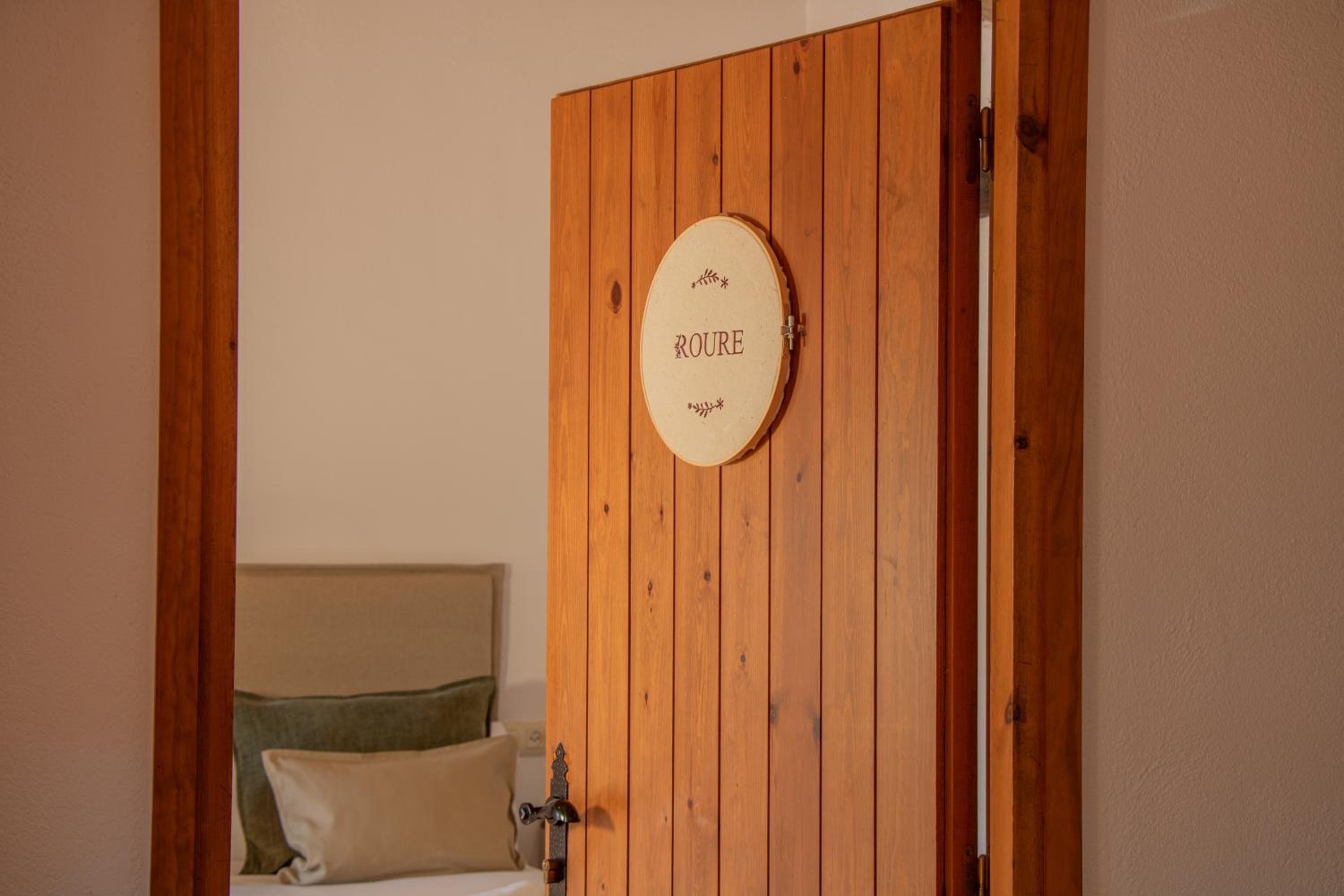 Queen Room with Garden View photo 2
