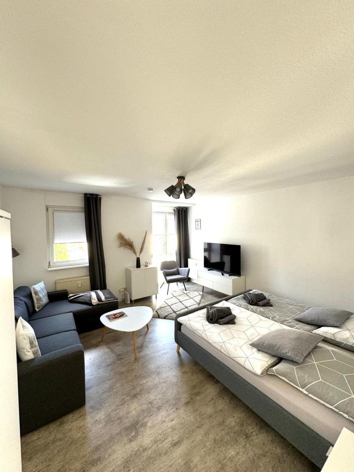 One-Bedroom Apartment photo 3