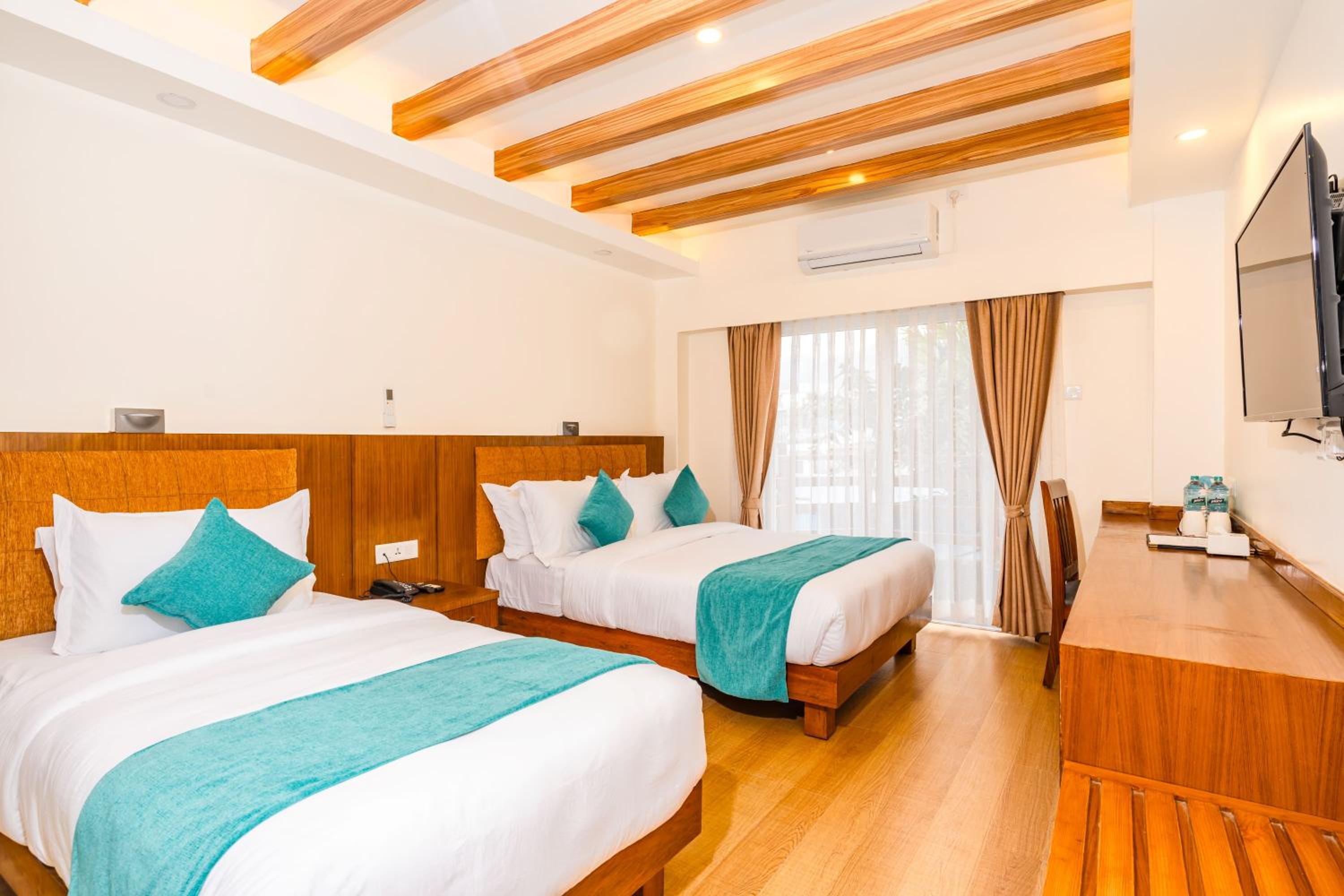 Deluxe Triple Room photo 2
