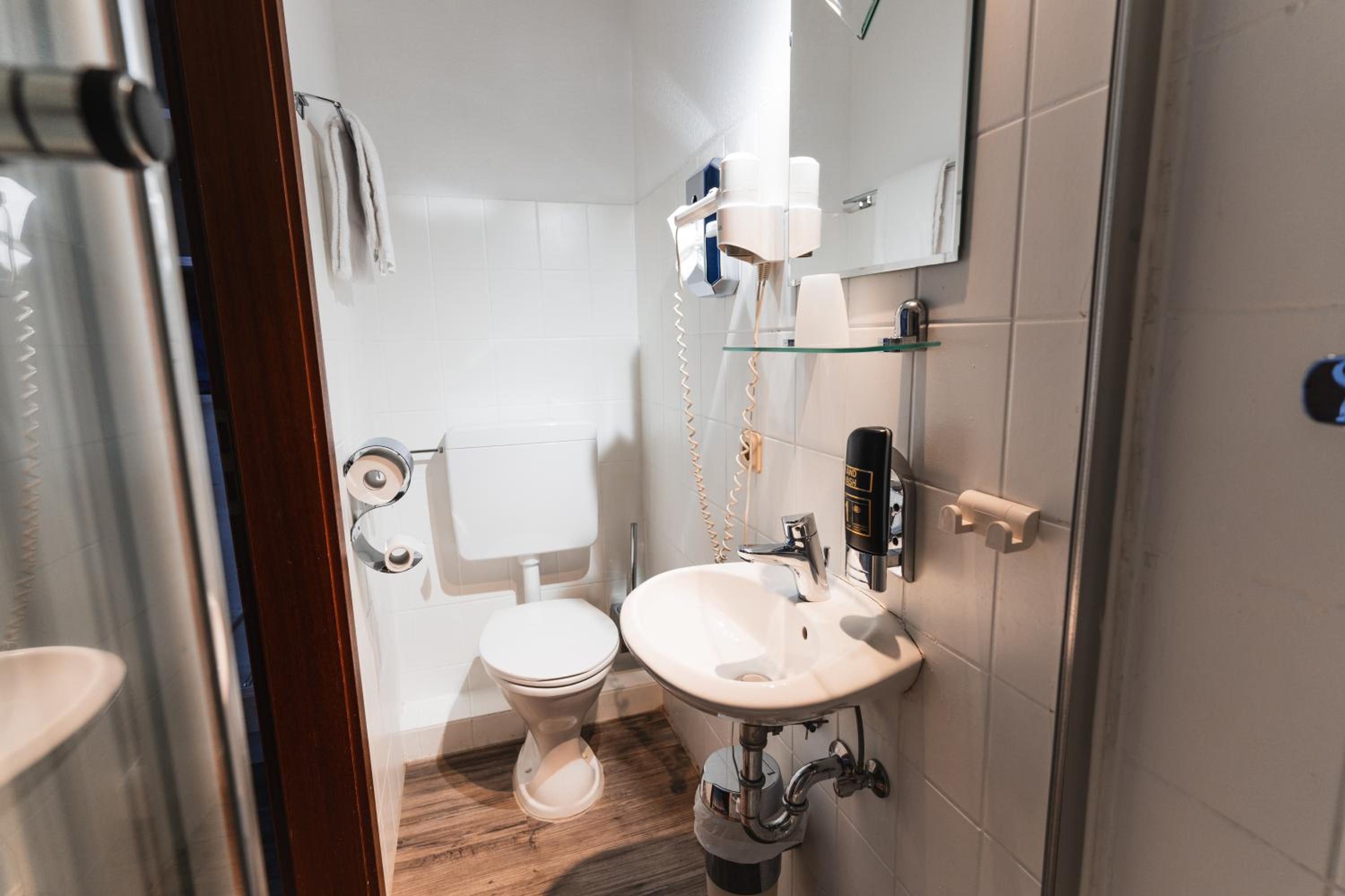 Single Room photo 2