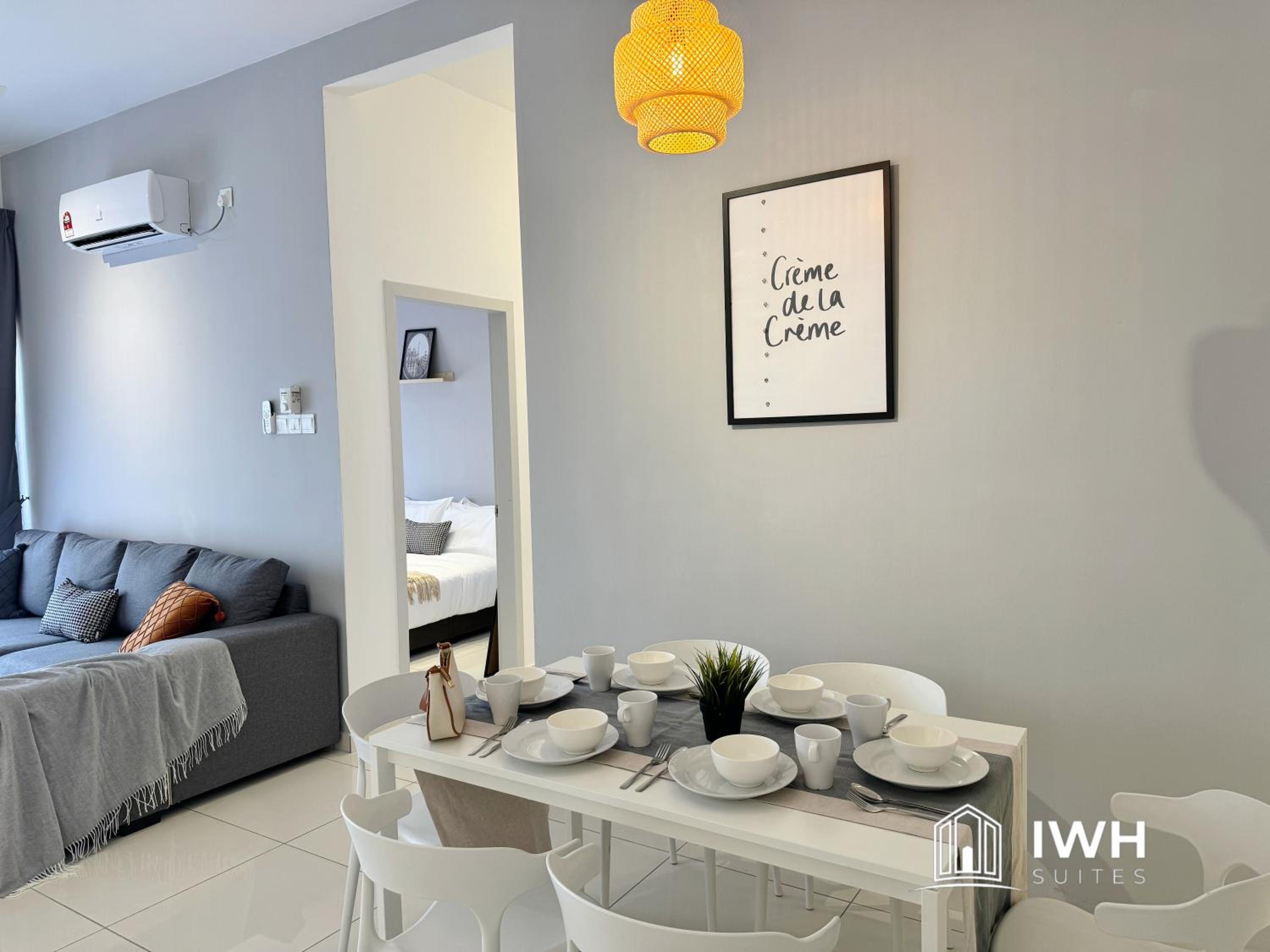 Four-Bedroom Apartment - Photo 9