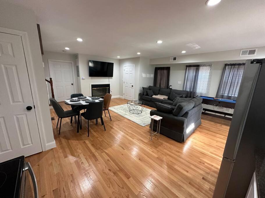 Four-Bedroom Luxury Apartment photo 1