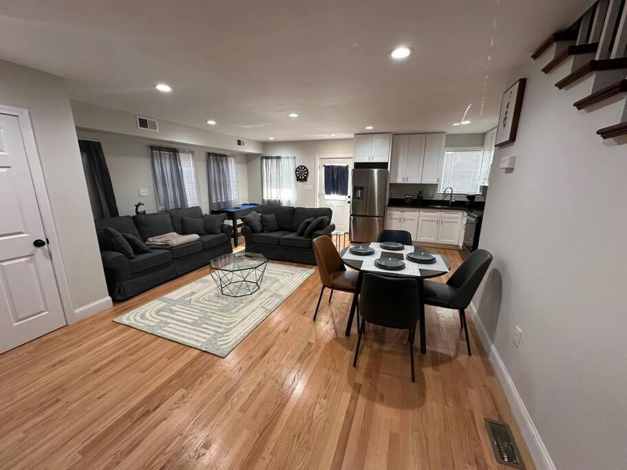 Four-Bedroom Luxury Apartment photo 2