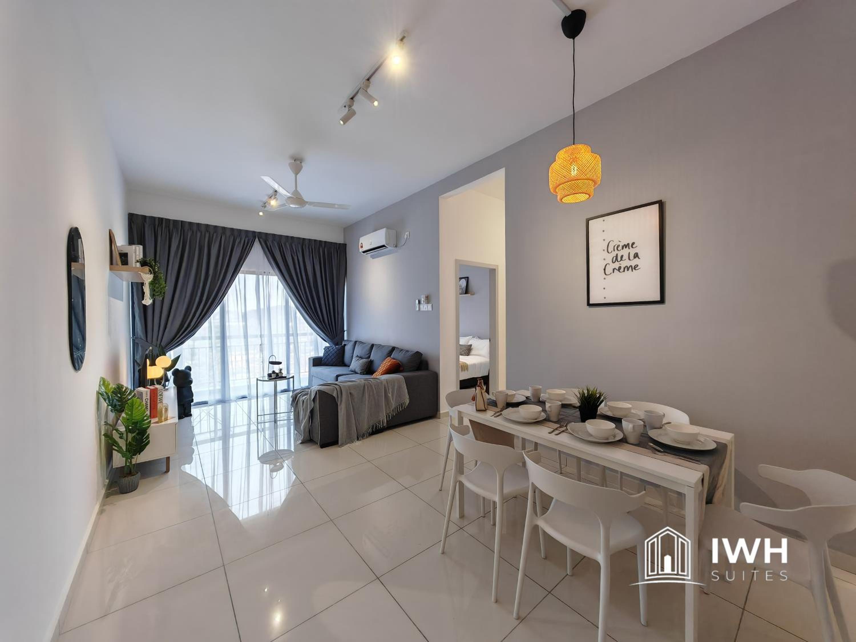 Four-Bedroom Apartment - Photo 12