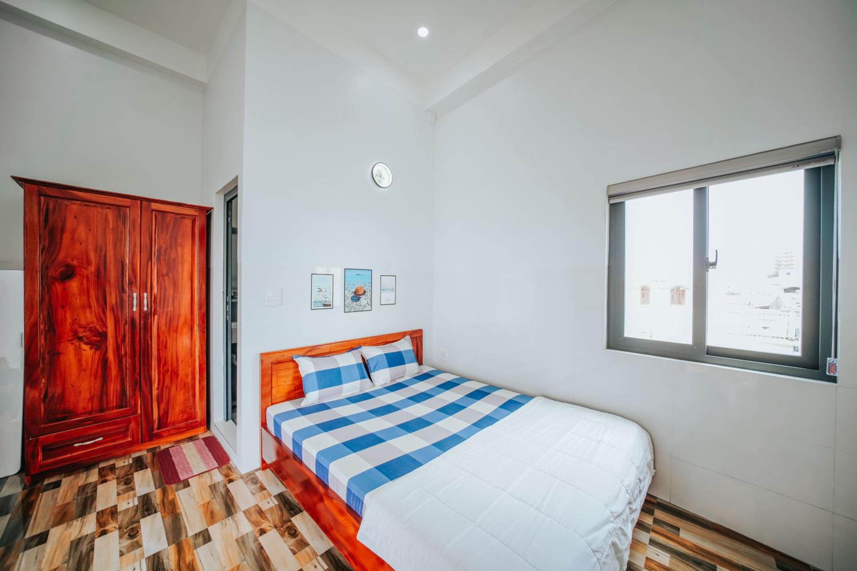 King Room with Balcony