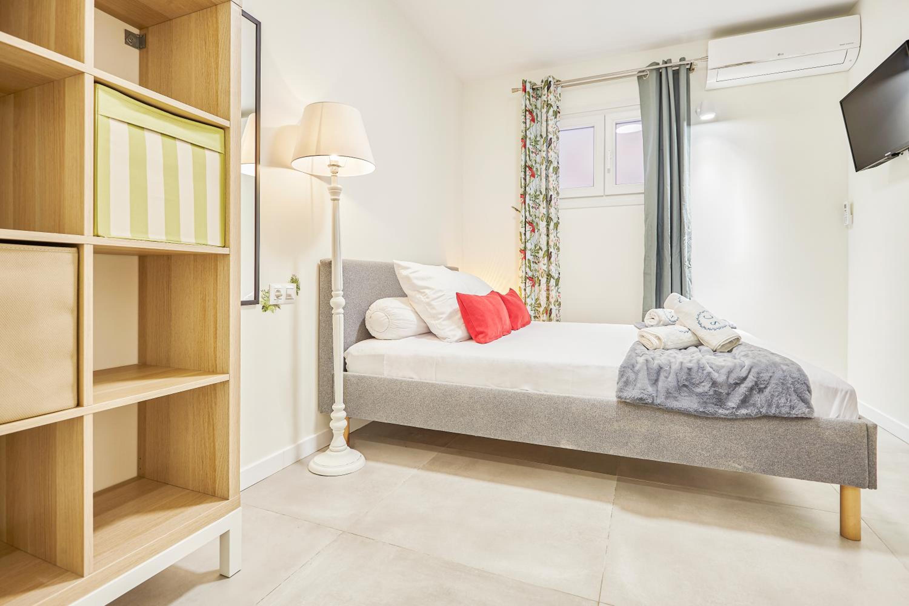 Economy Double Room photo 2