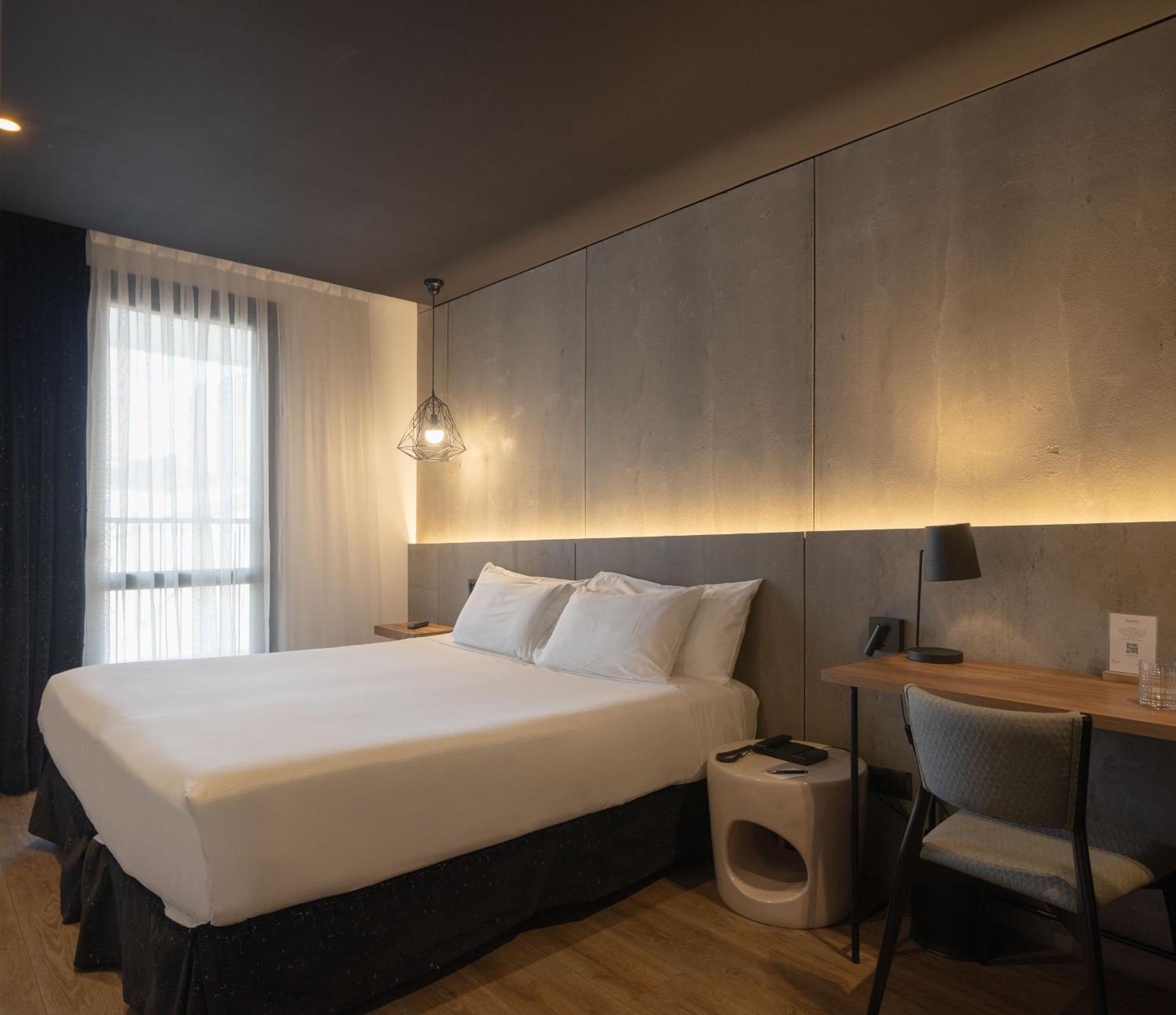 Interior Double Room - Photo 4