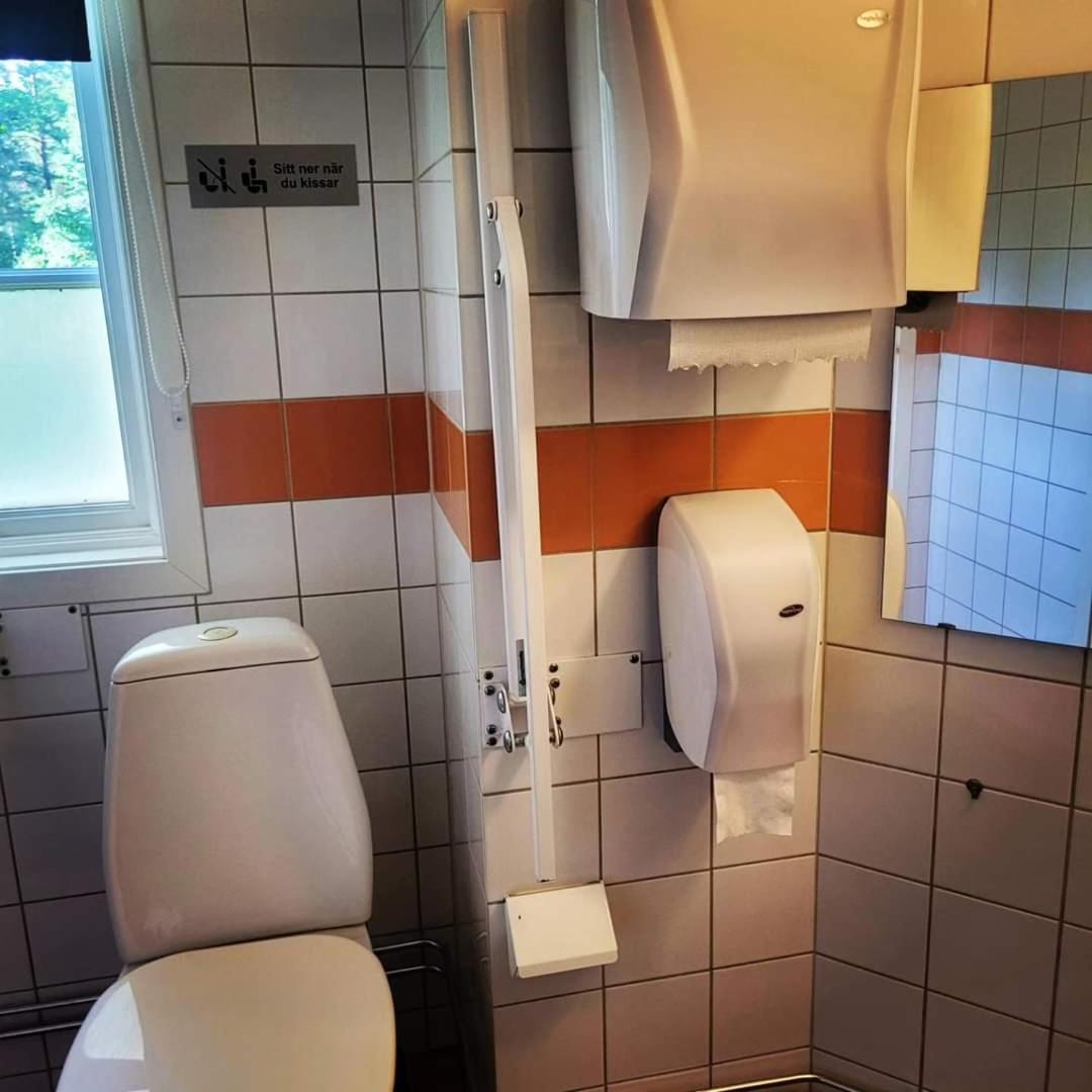 Quadruple Room with Shared Bathroom photo 3