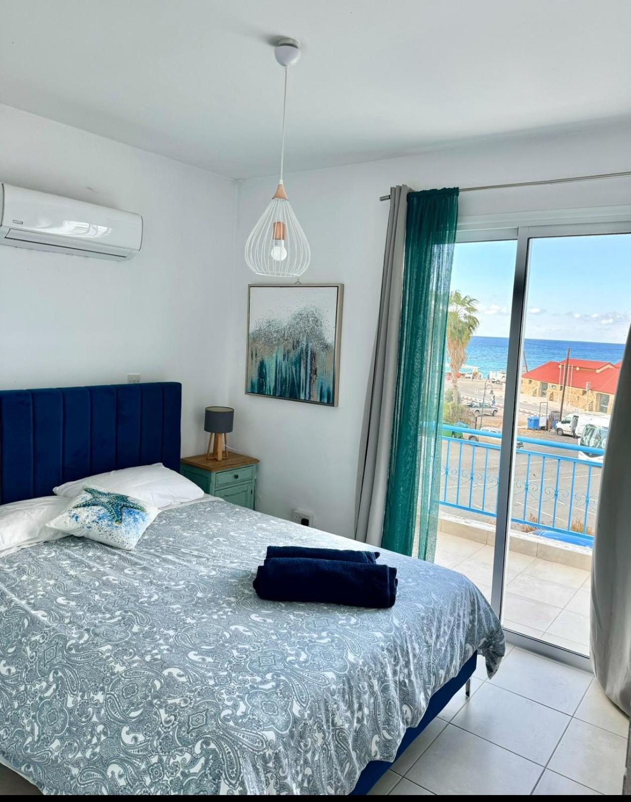 Apartment with Sea View photo 3