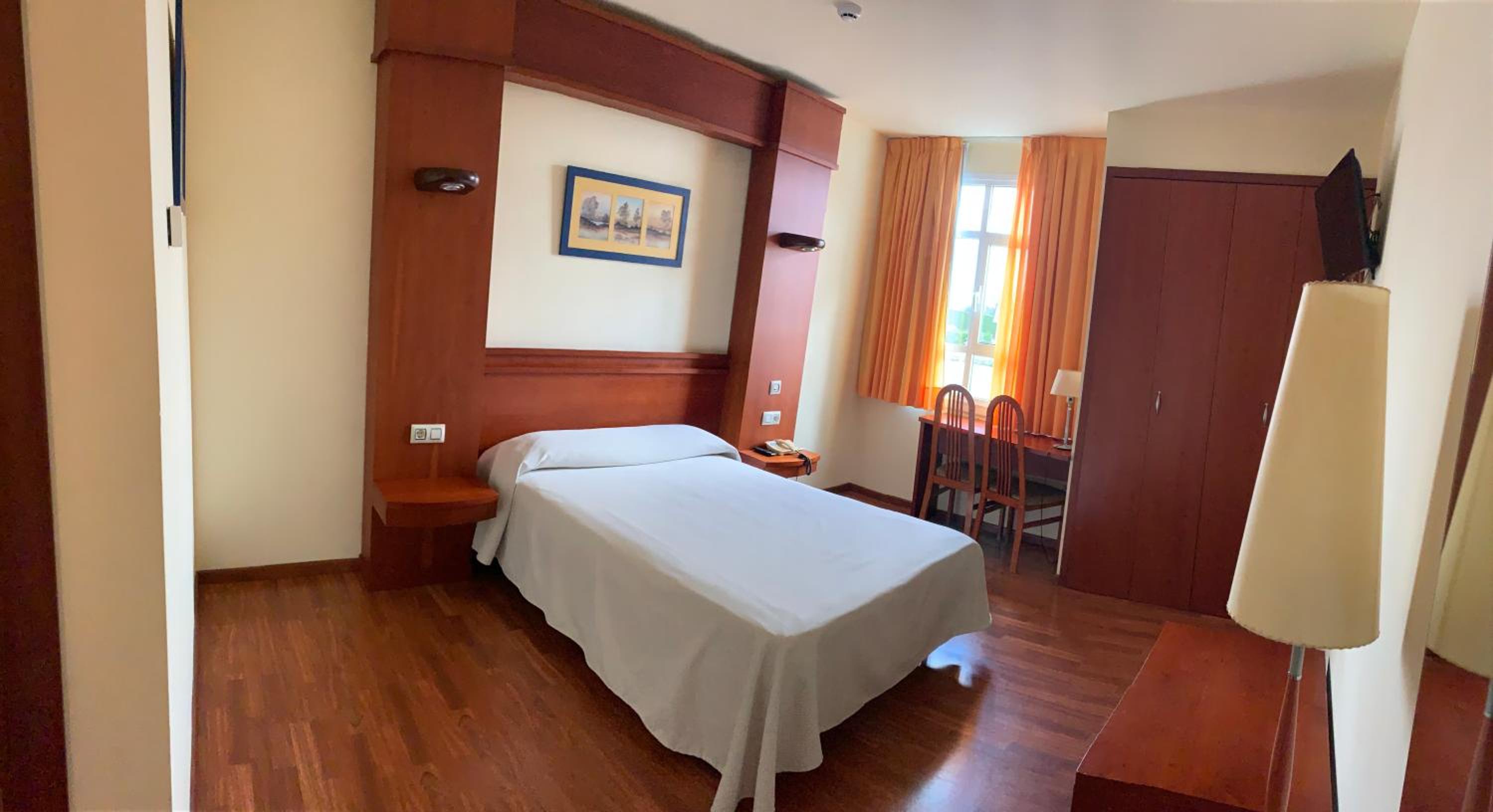 Habitación Doble o con Dos Camas