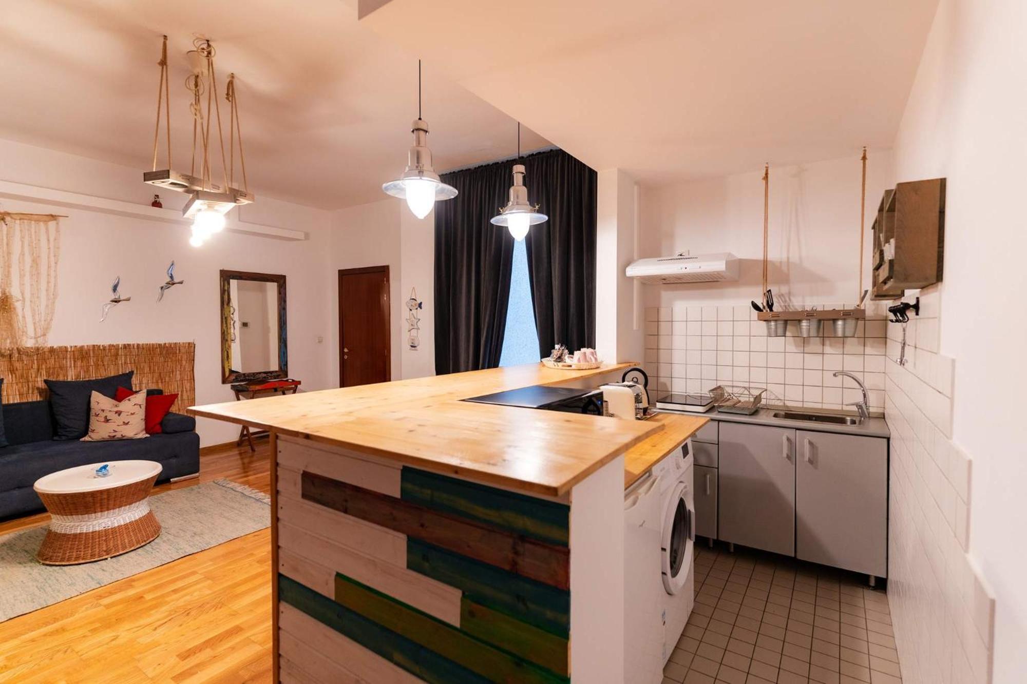 One-Bedroom Apartment - Photo 29