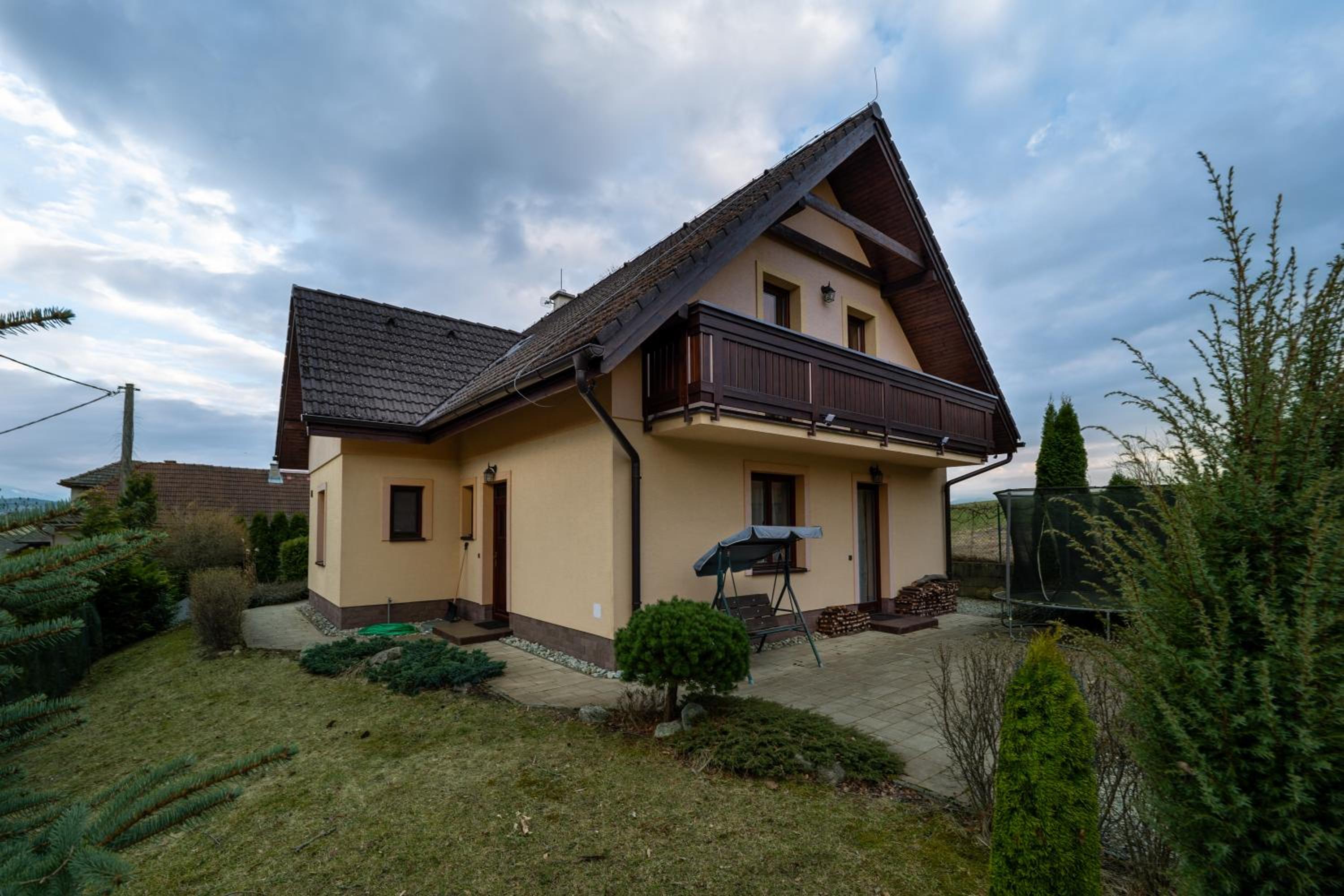 Villa photo 2