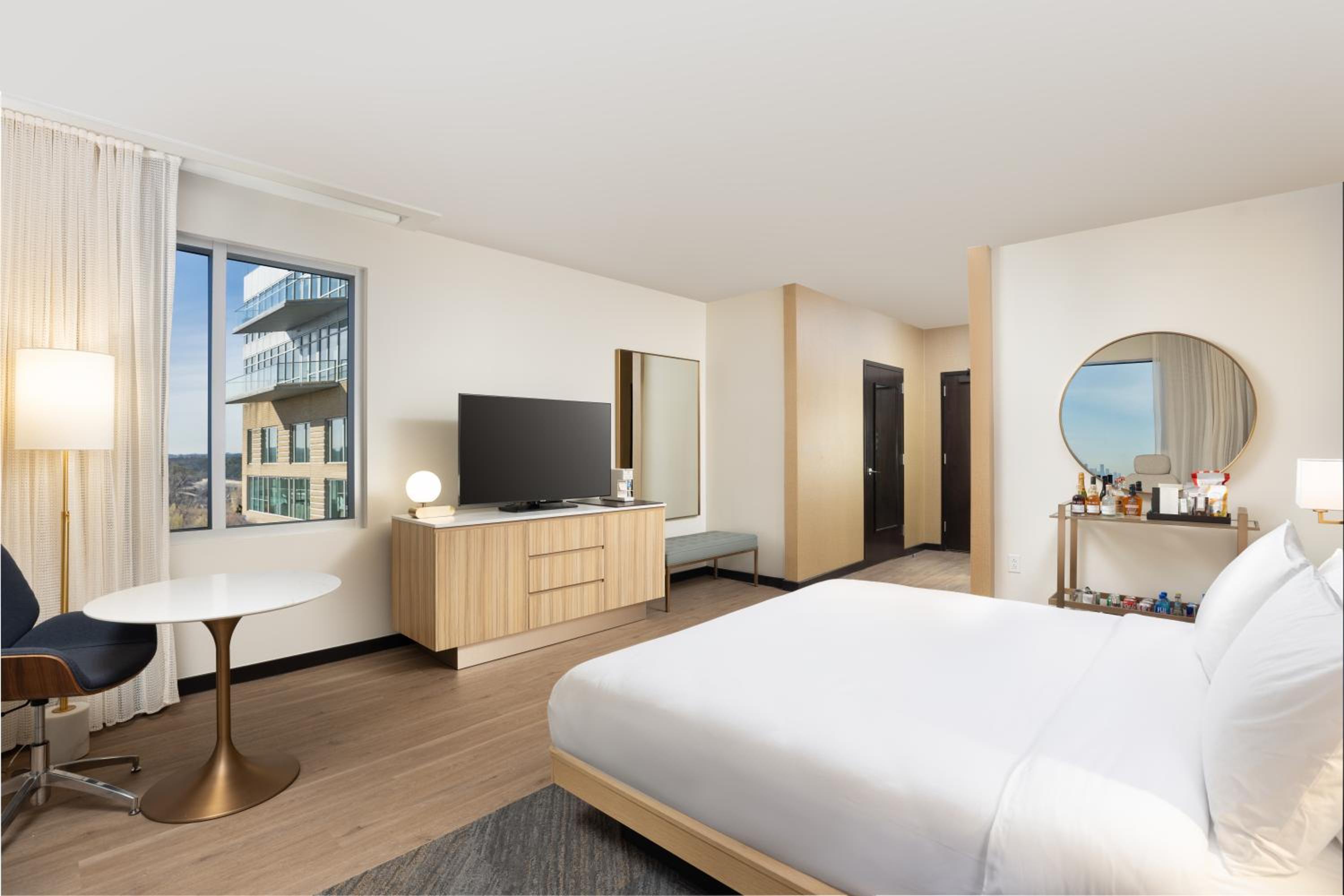 Premium King Room photo 3
