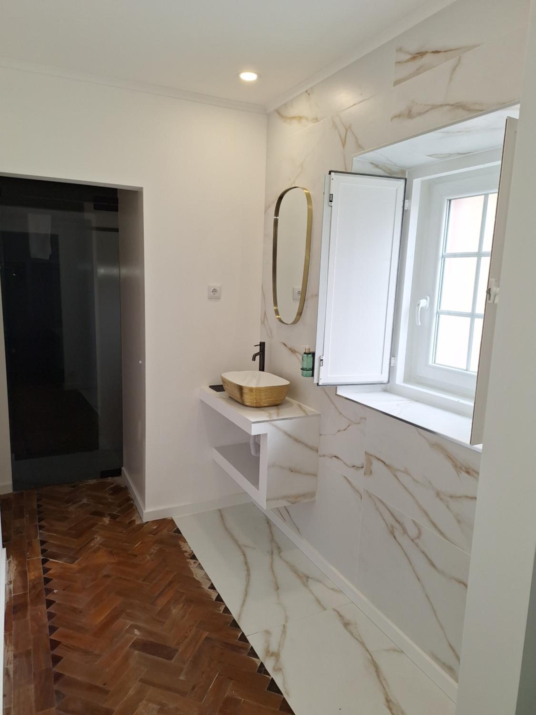 Basic Triple Room - Photo 10