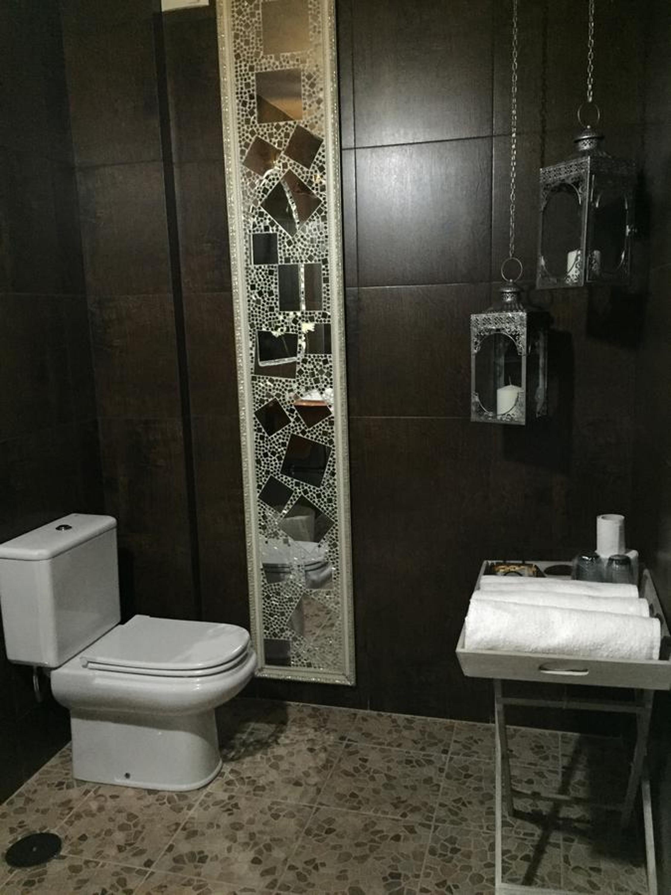 Double Room - Photo 15