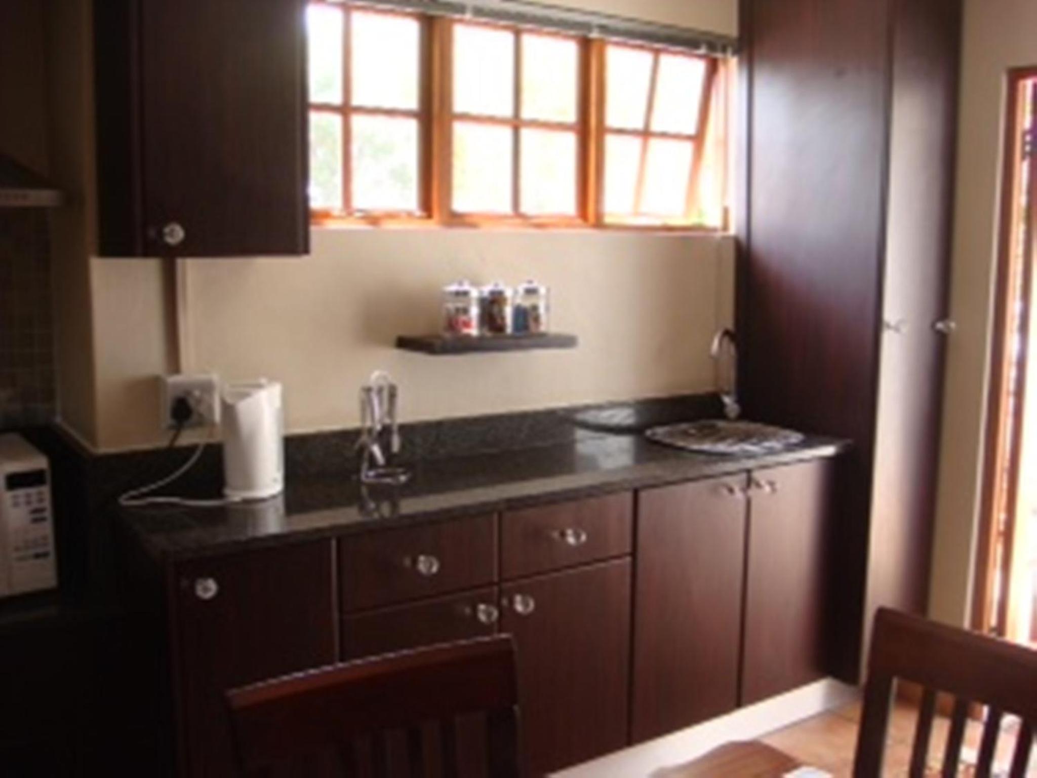 Family Room - Photo 11
