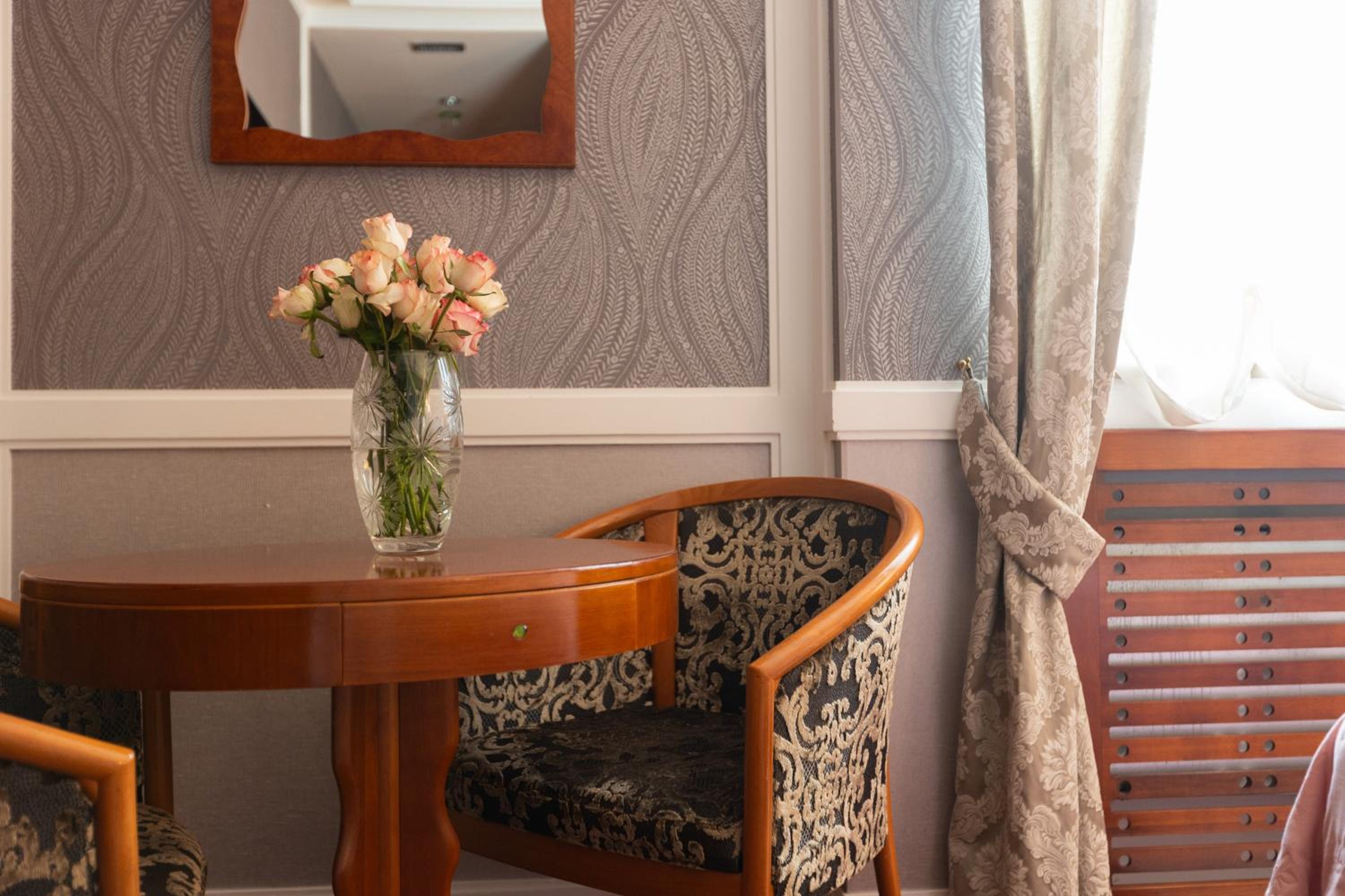 Standard Room - Photo 8