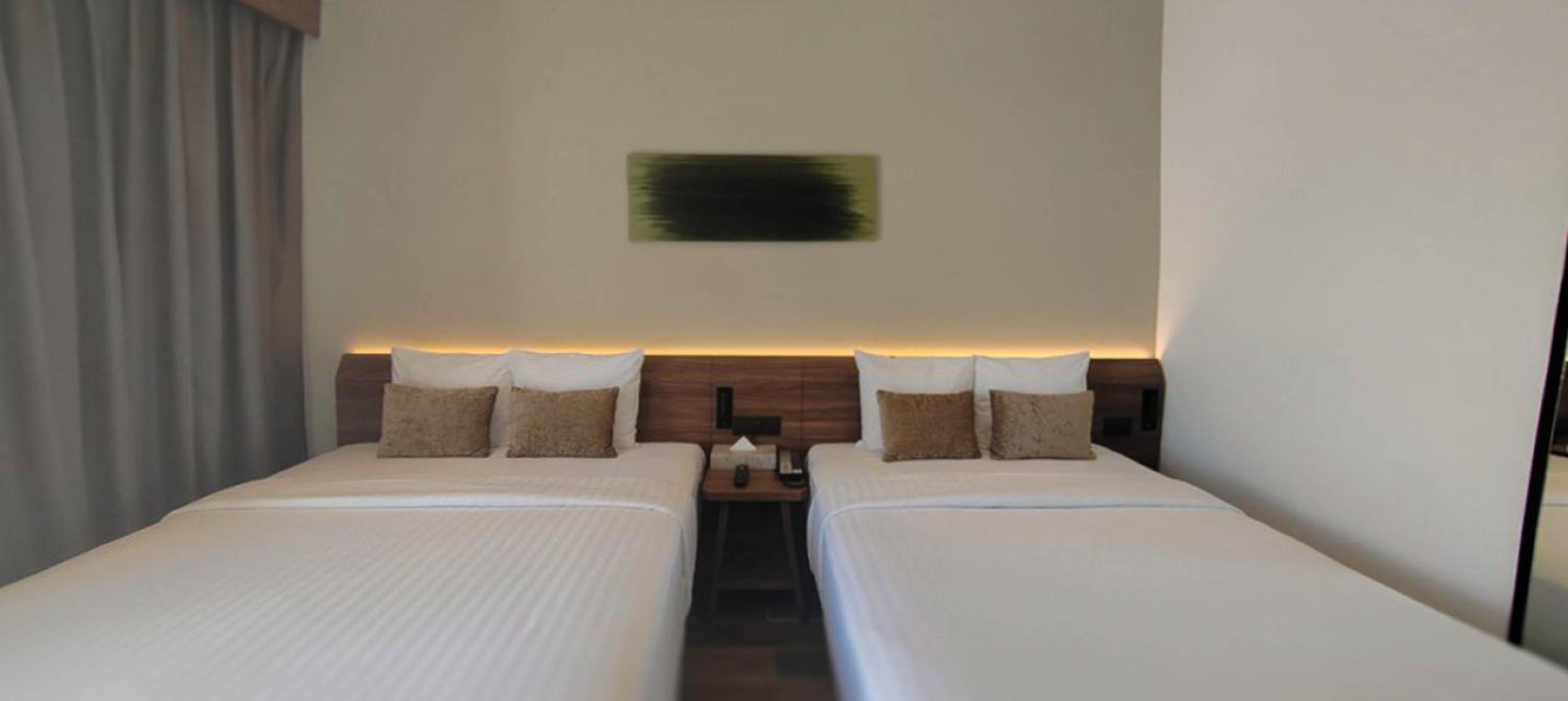Standard Twin Room - Photo 4