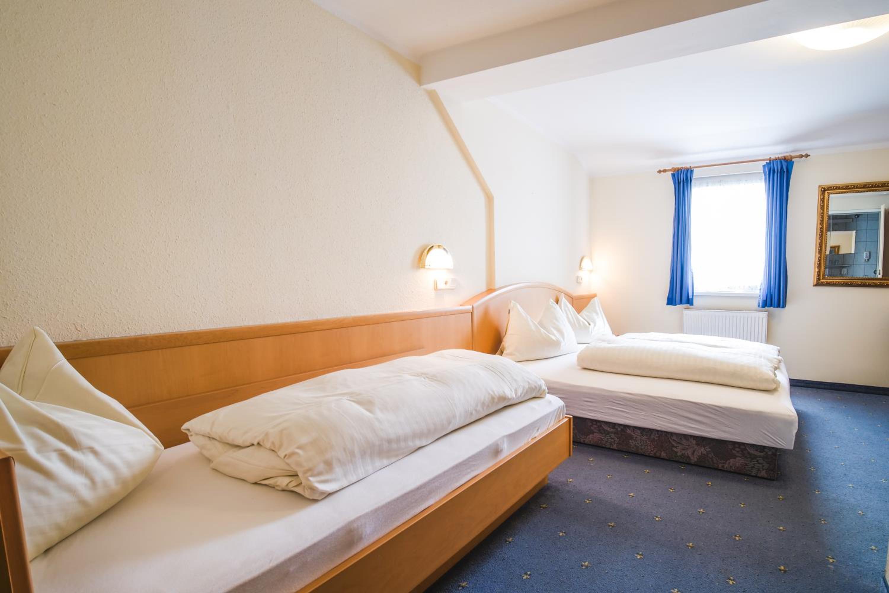 Standard Triple Room photo 2