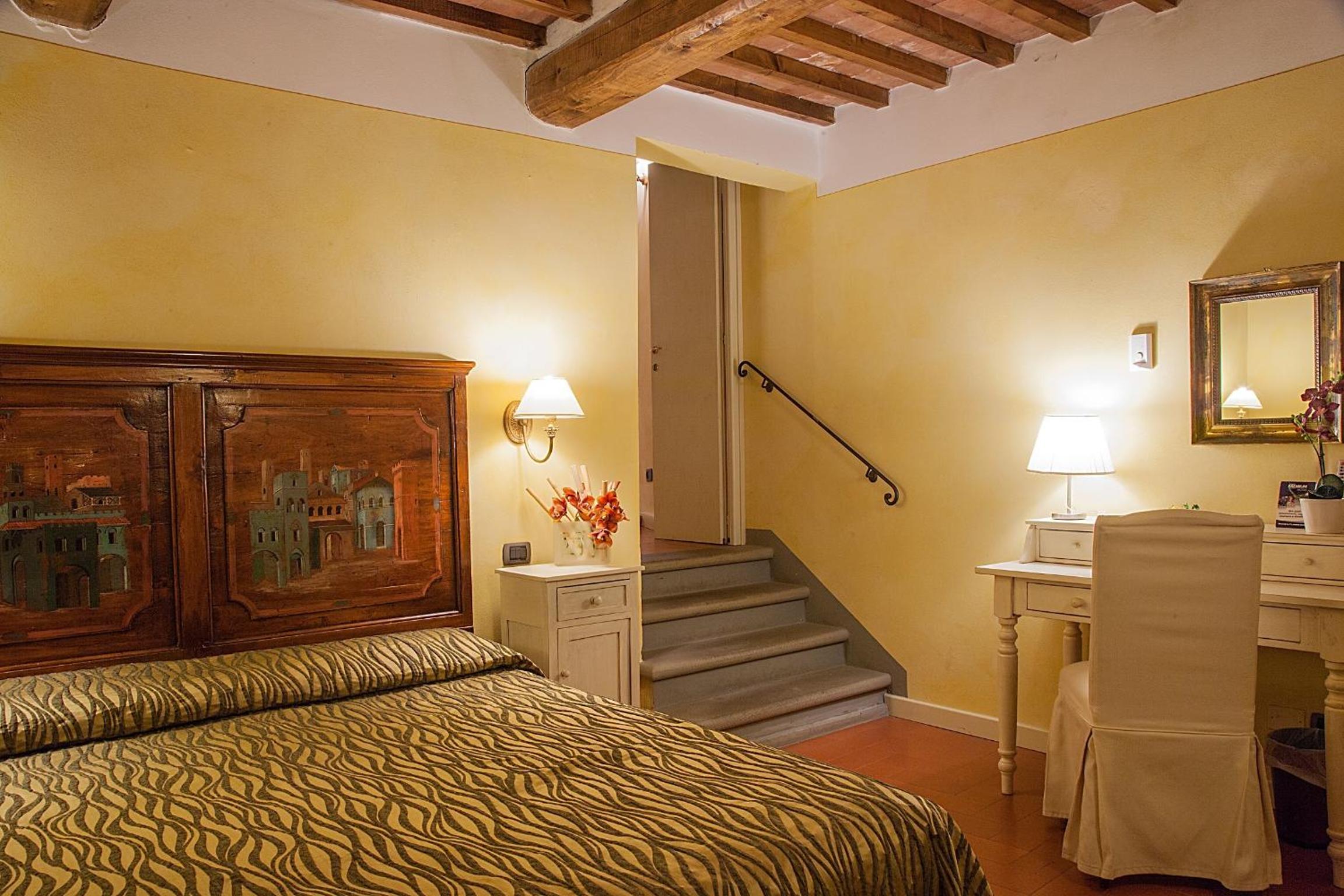Double Room - Photo 2
