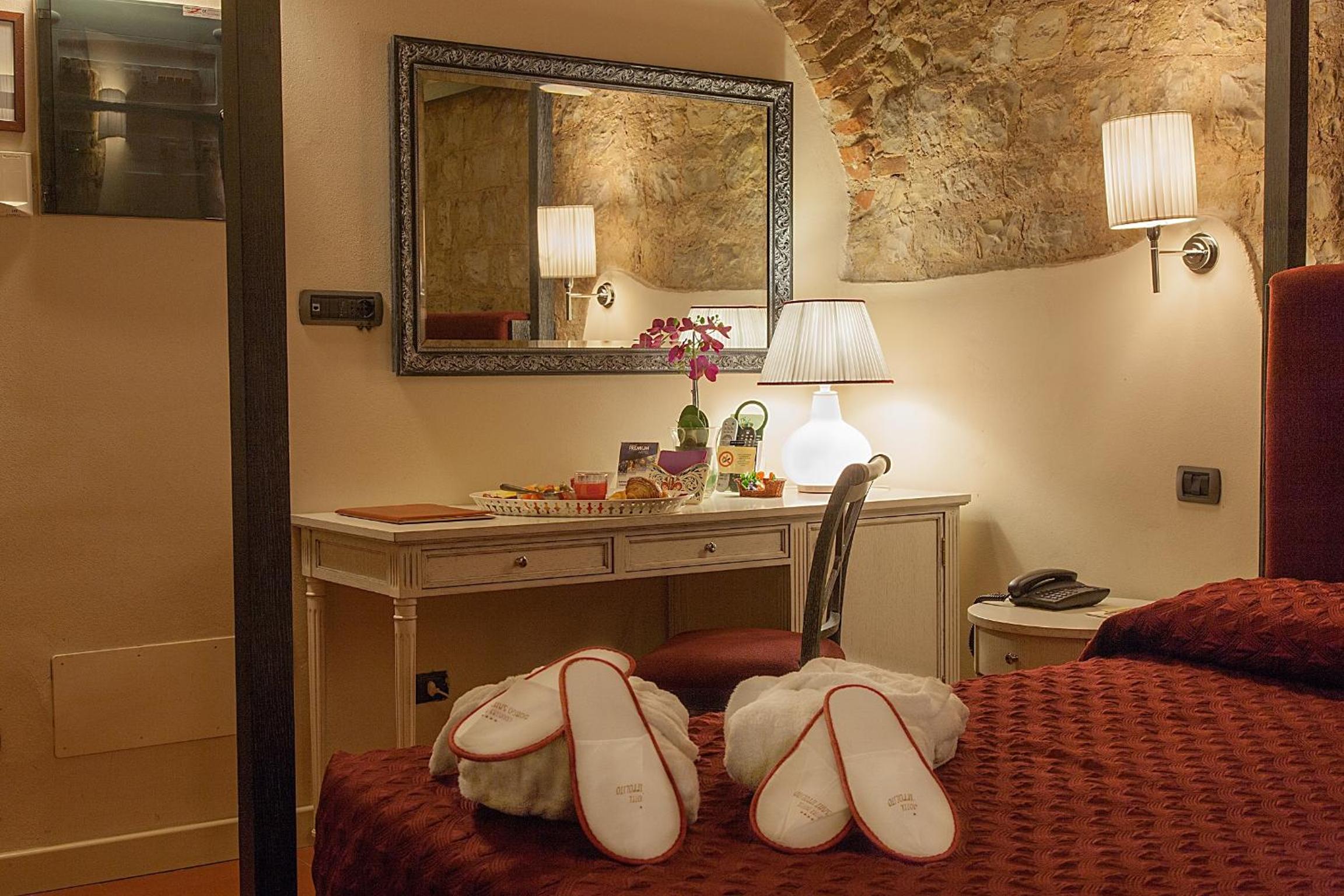 Superior Double Room - Photo 3