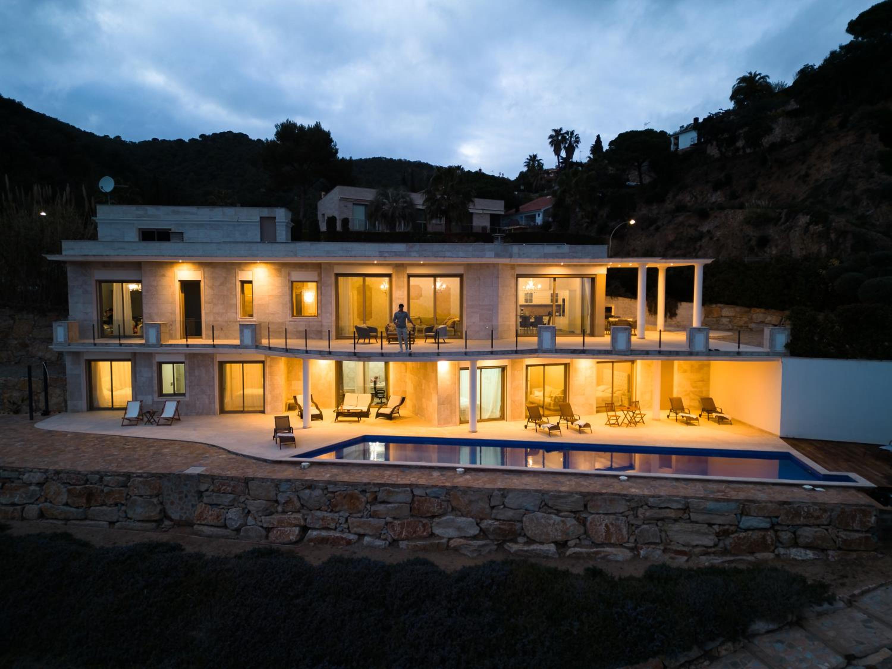 Villa photo 3
