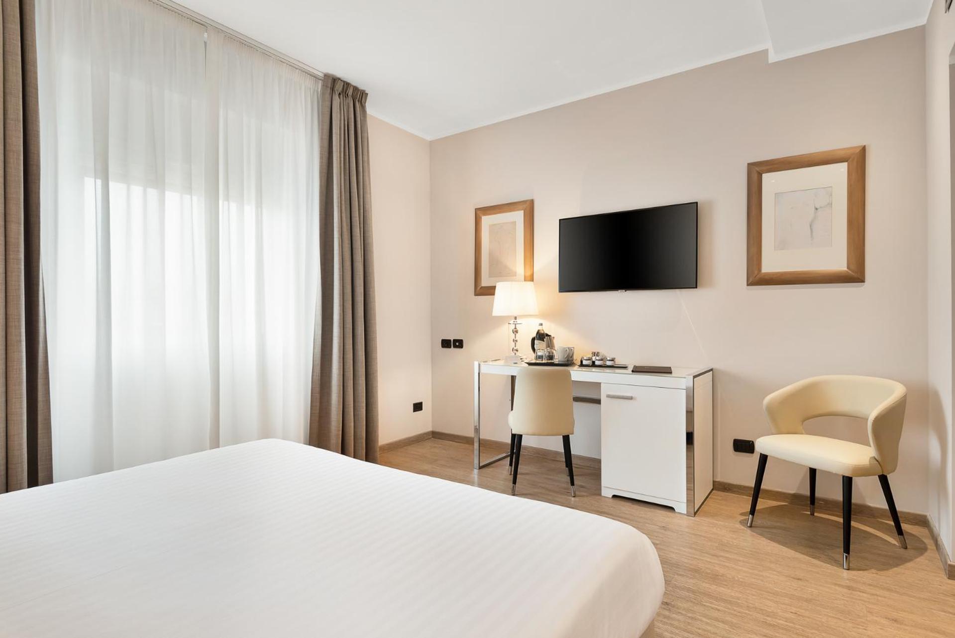Superior Double Room - Photo 2