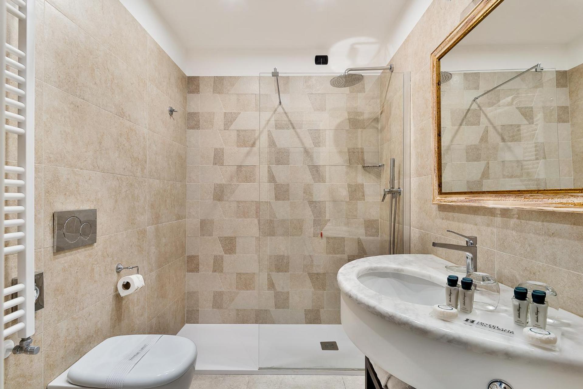 Superior Double Room - Photo 4