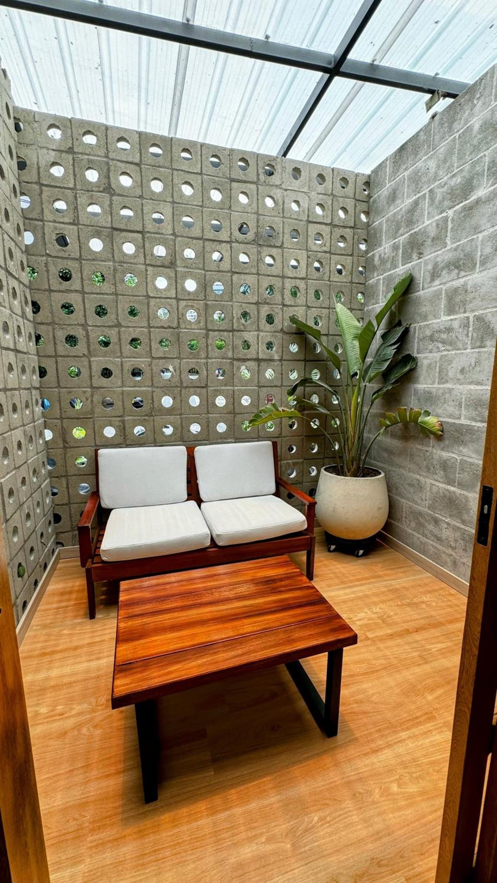 Apartment with Terrace photo 2
