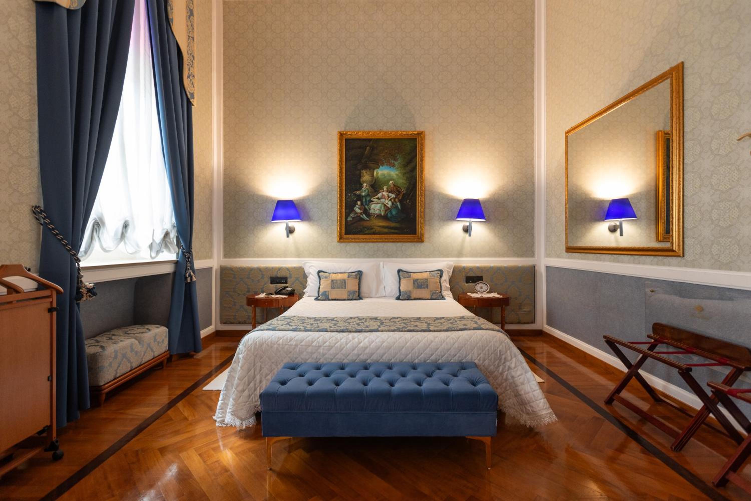 Deluxe Double Room - Photo 1