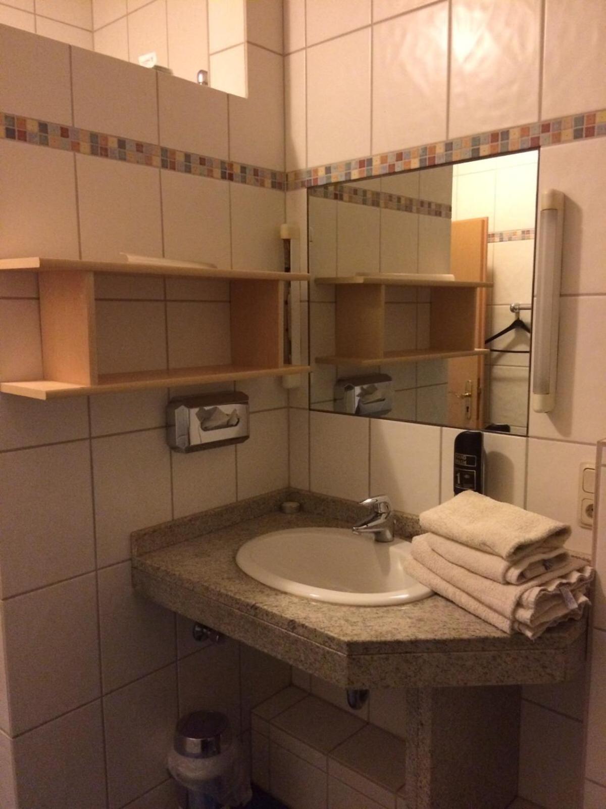 Single Room with Shower photo 2