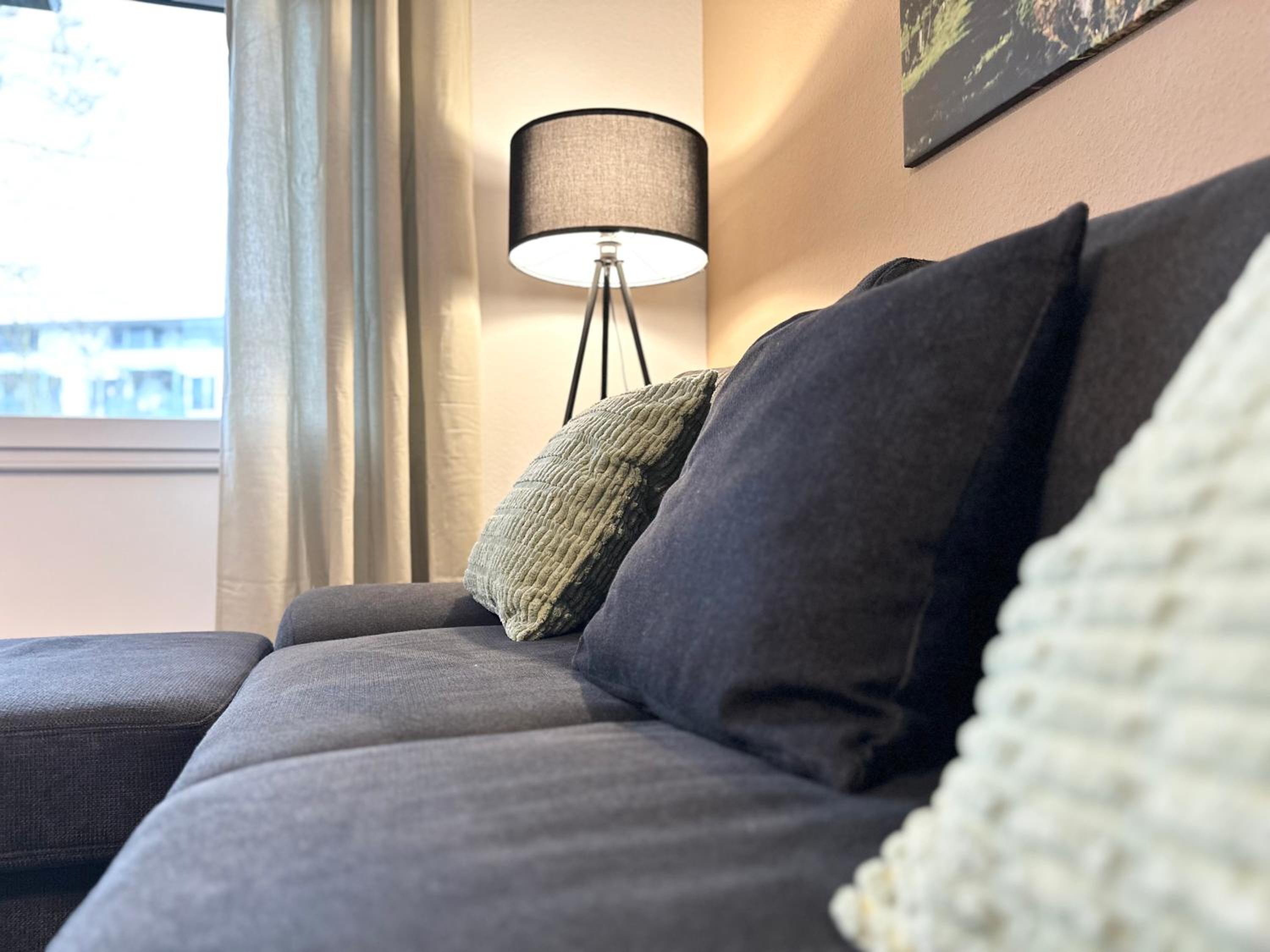 One-Bedroom Apartment photo 1
