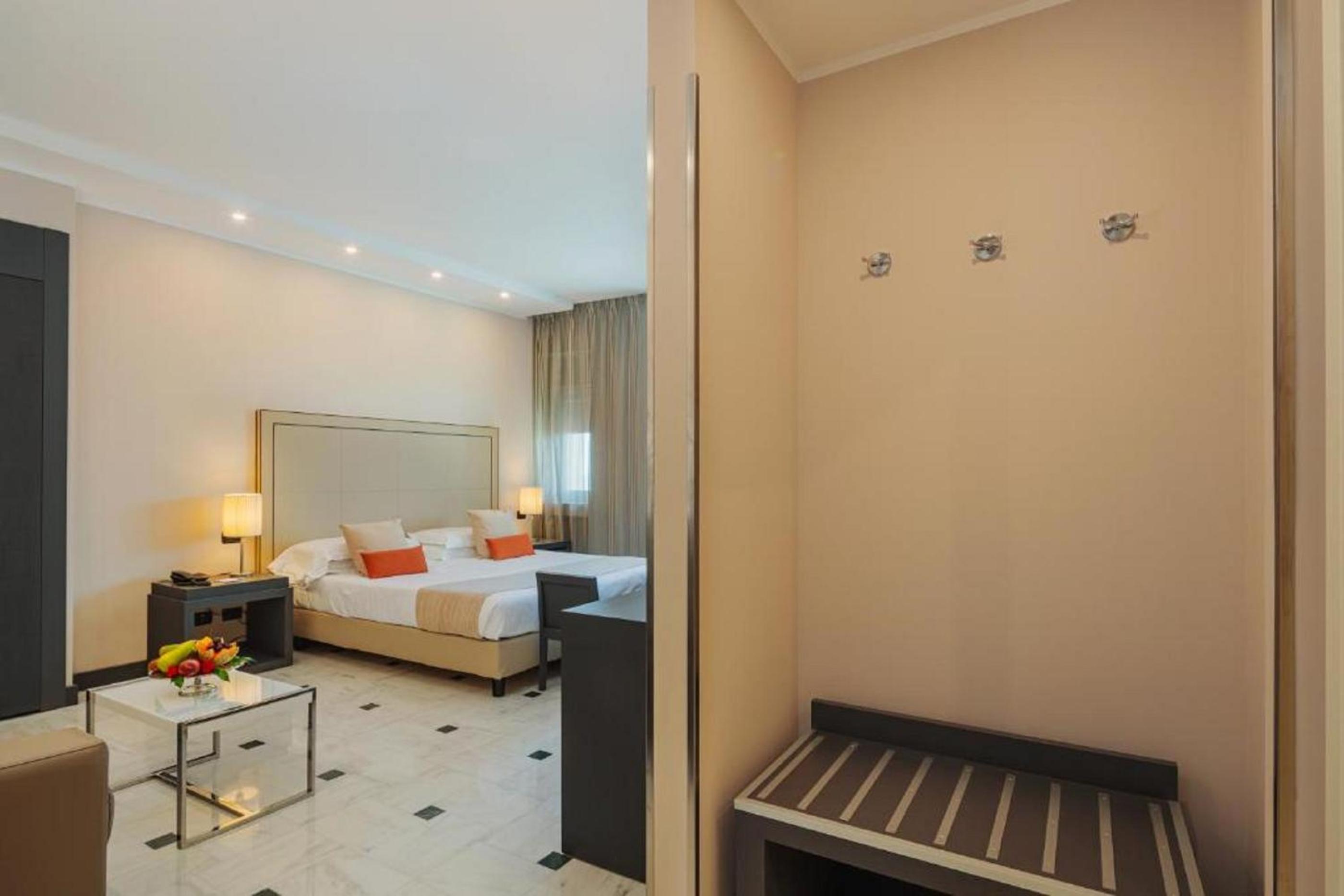 Junior Suite - Photo 2