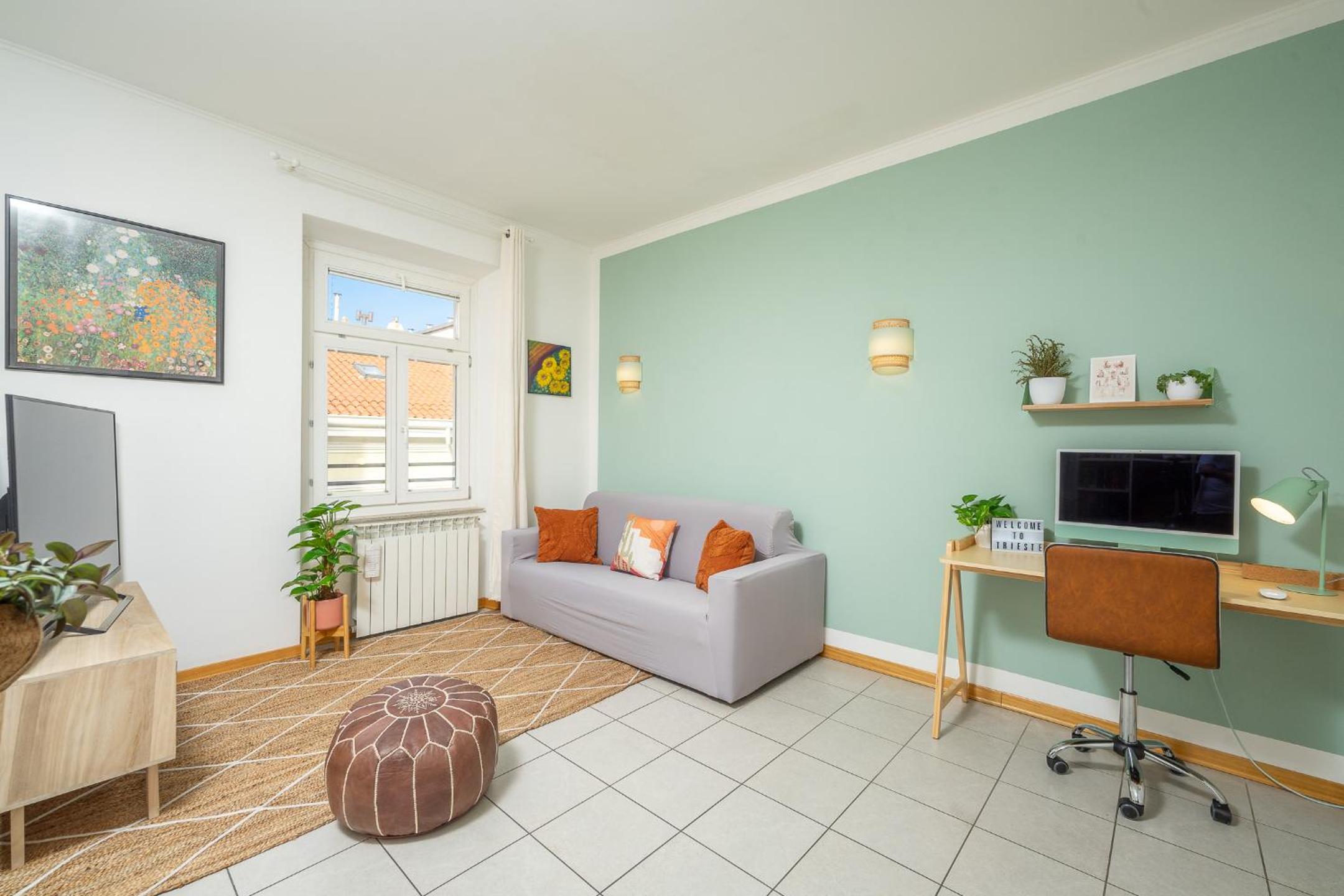 One-Bedroom Apartment